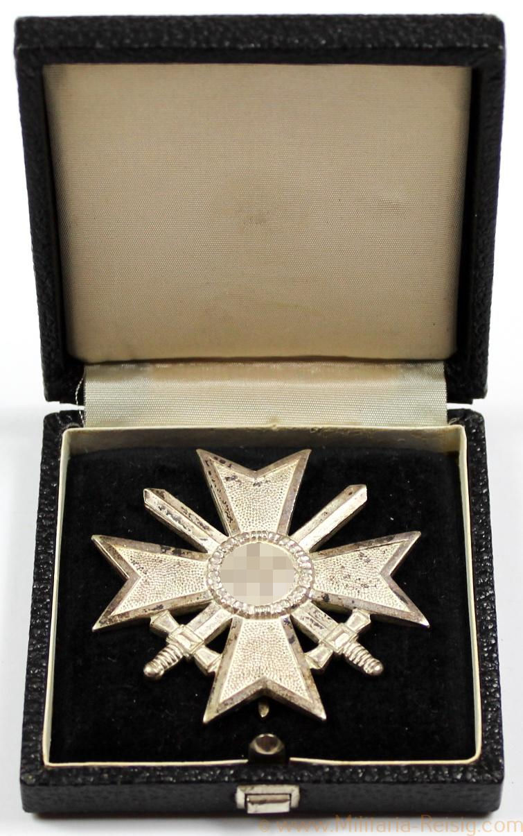 Kriegsverdienstkreuz mit Schwertern 1.Klasse, Hersteller 62 
