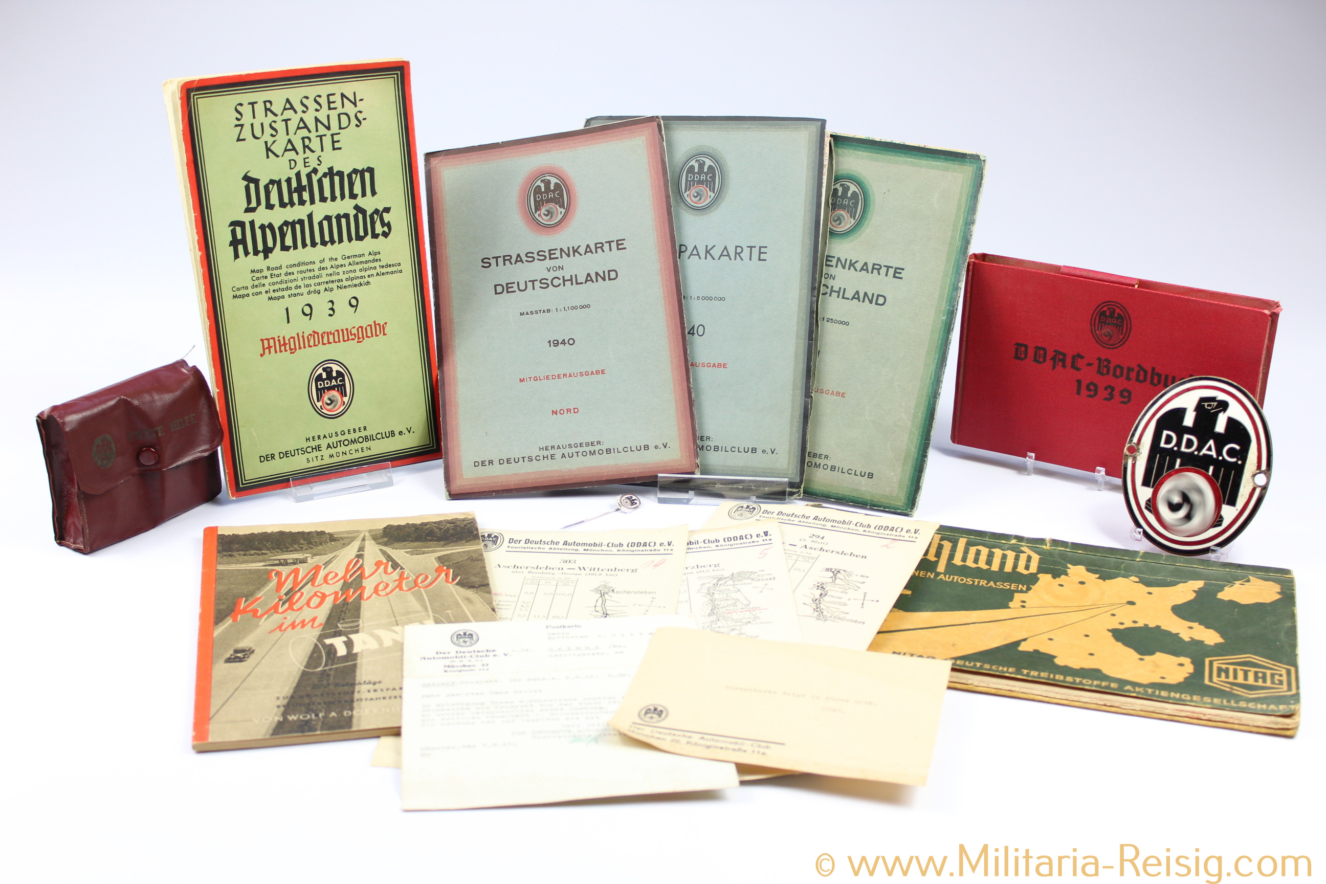 Militaria