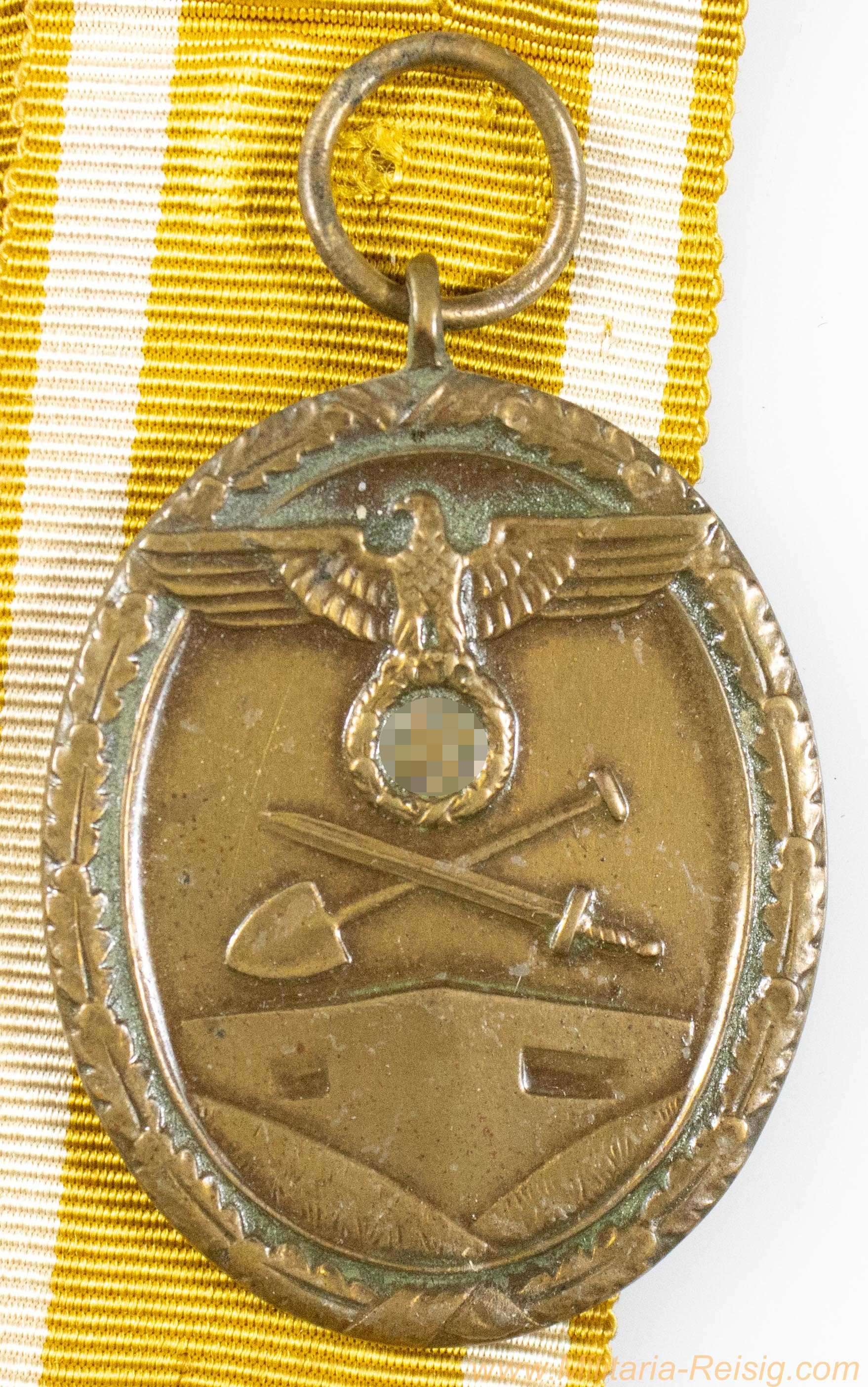 Schutzwall Ehrenzeichen