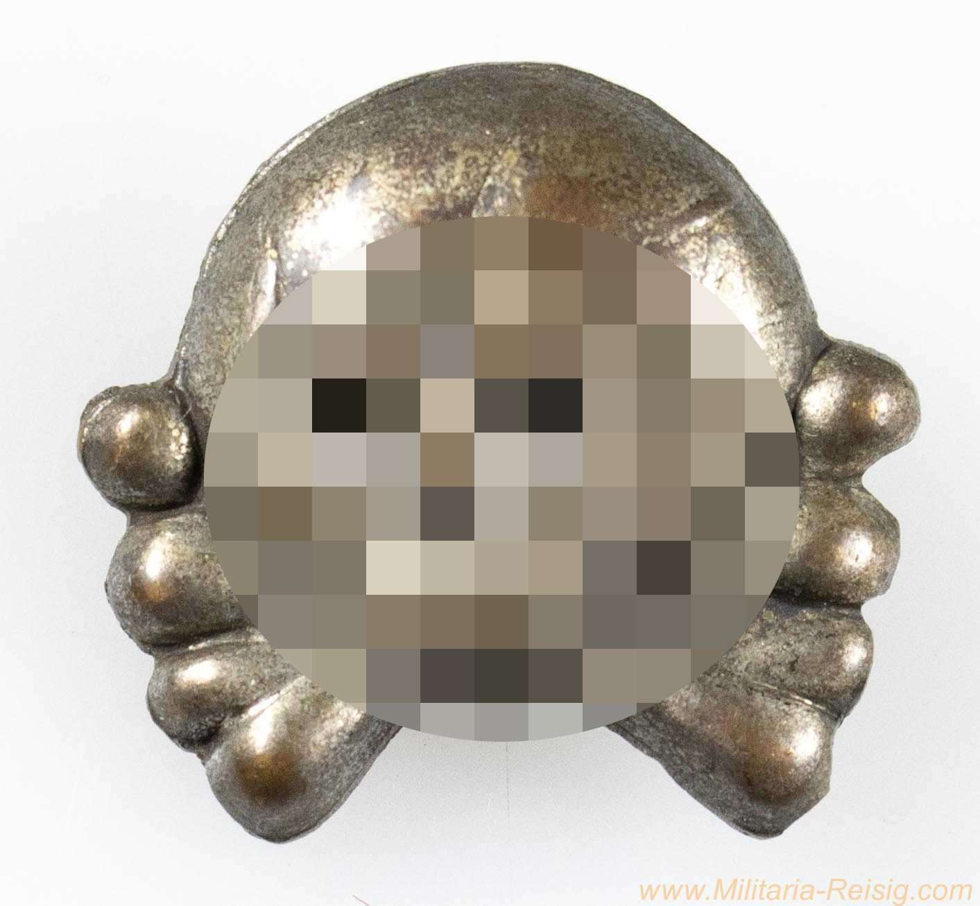 Wehrmacht Totenkopf Auflage für die Kragenspiegel der Panzertruppe