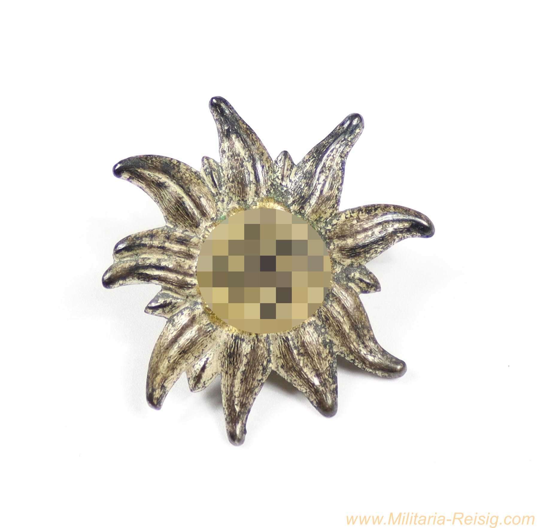 Mützenabzeichen Edelweiß der SA-Gruppe Hochland – Hersteller "RZM M1/3"