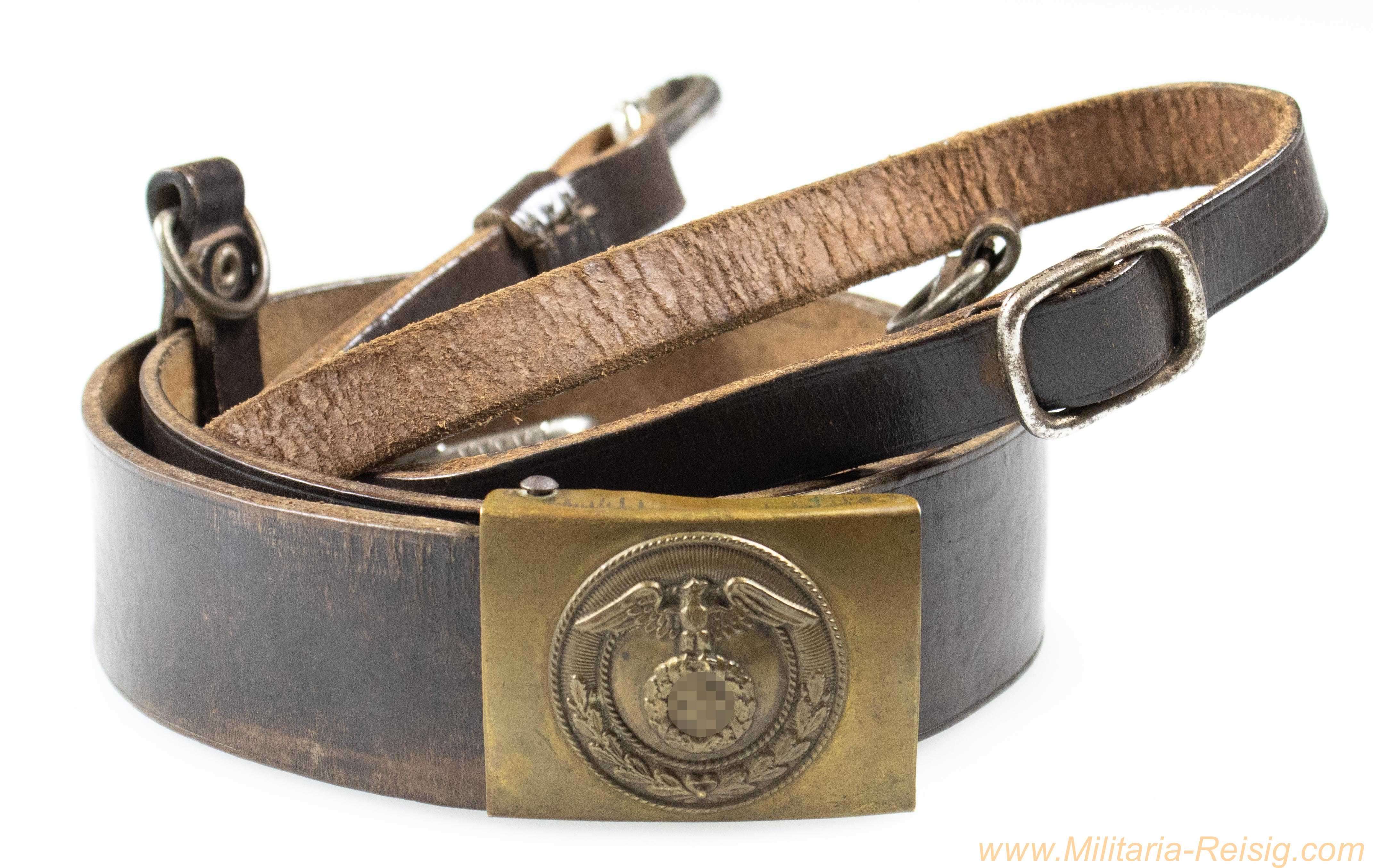 SA-Koppelschloss mit Koppelriemen und Schulterriemen
