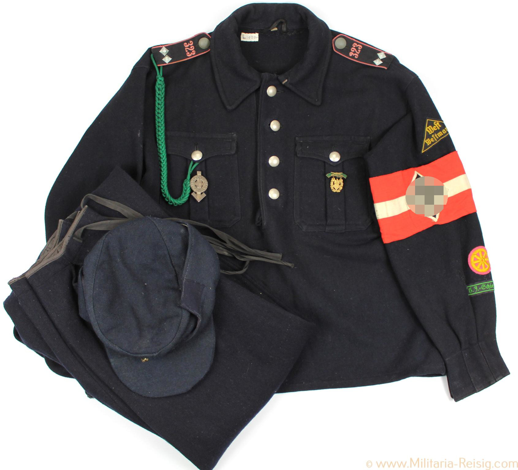 HJ Winteranzug mit Stiefelhose und Wintermütze, HJ-Bann 323