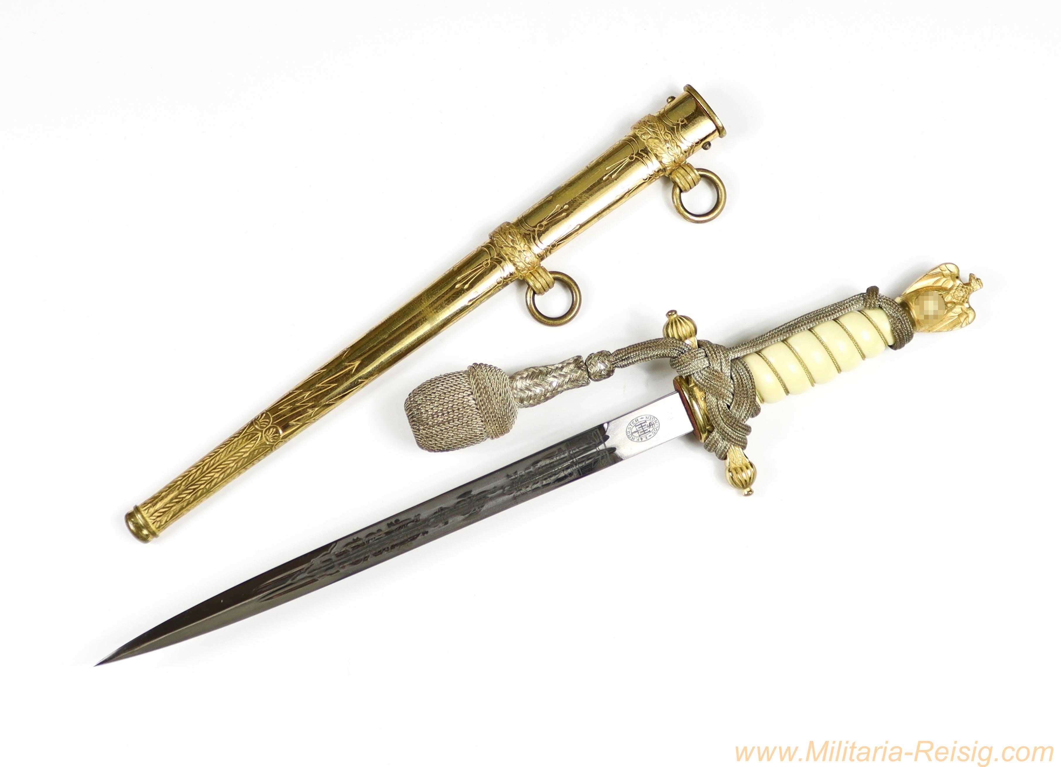 Kriegsmarine Offiziersdolch mit Portepee (E. & F. Hörster, Solingen)