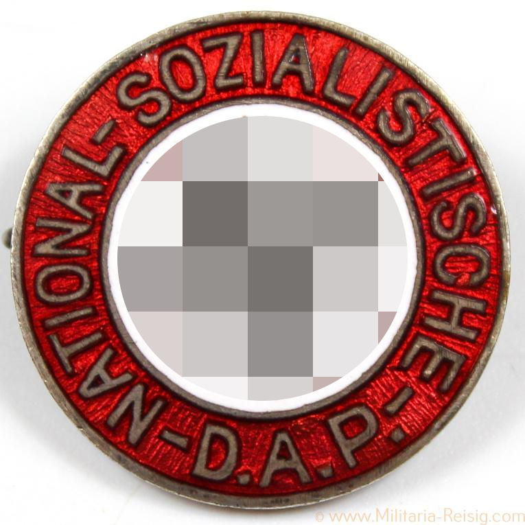 Frühes NSDAP Parteiabzeichen - GES. GESCH.