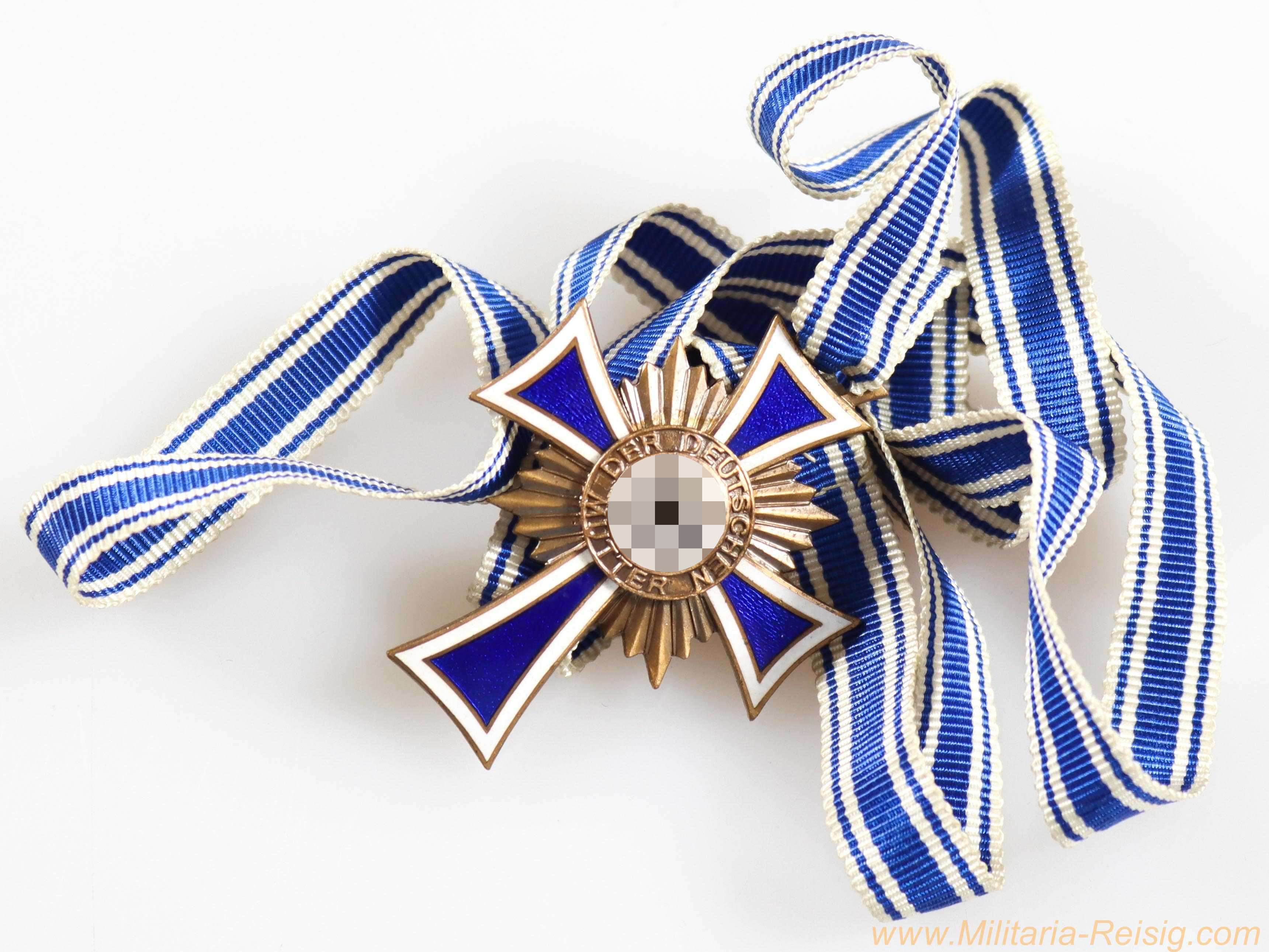 Mutterkreuz in Bronze