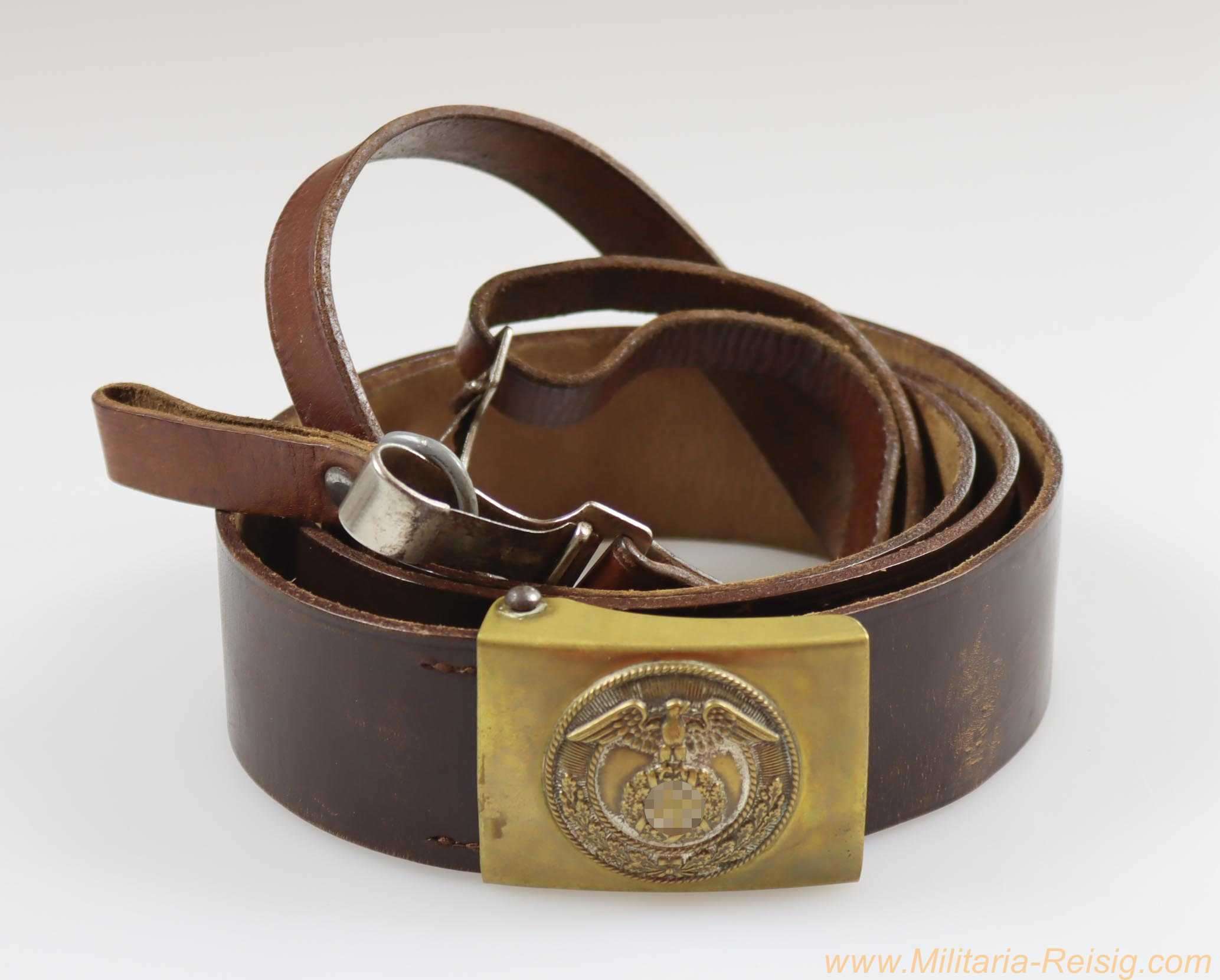 SA-Koppelschloss mit Koppelriemen und Schulterriemen