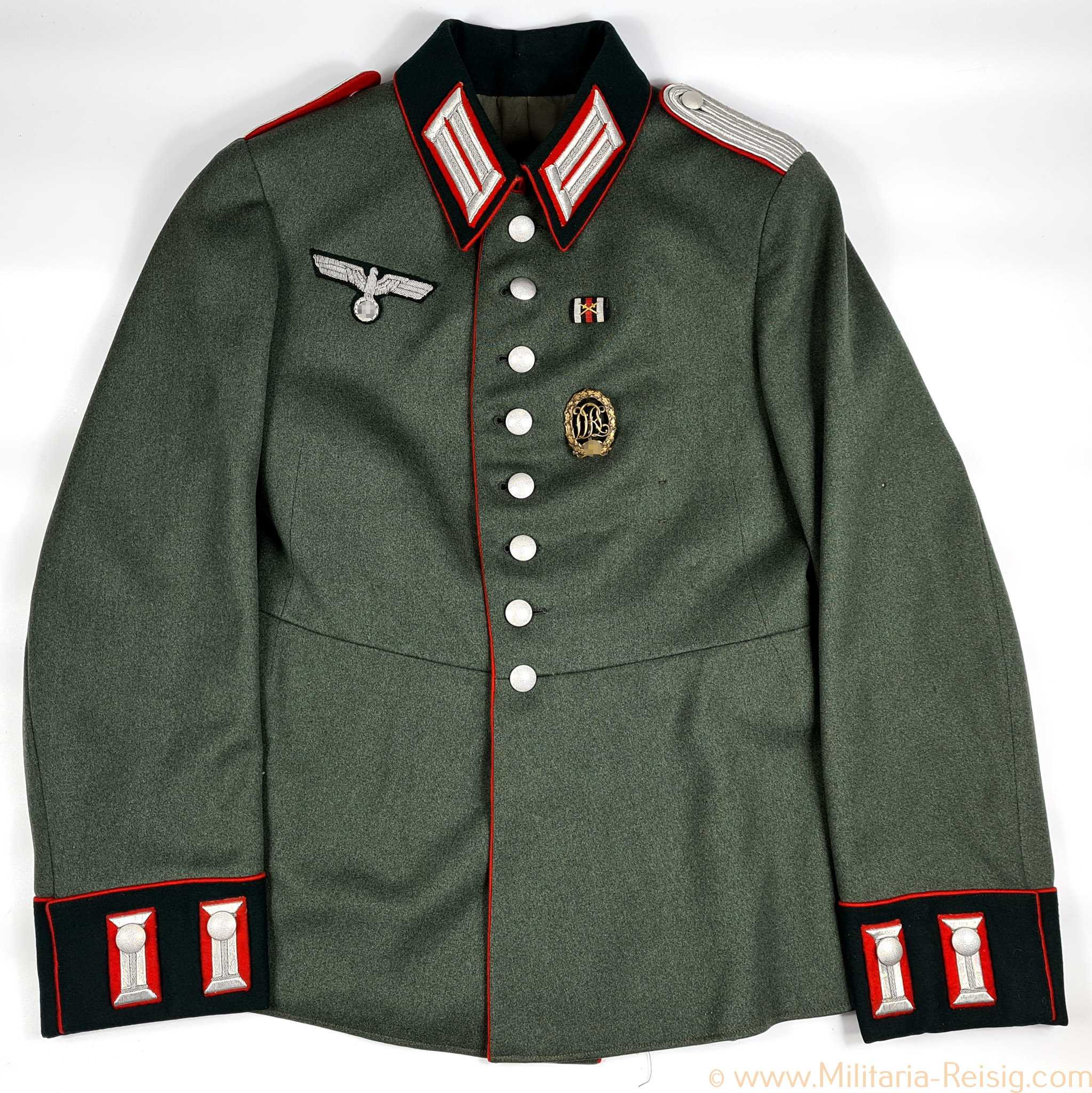 Waffenrock für einen Leutnant der Artillerie