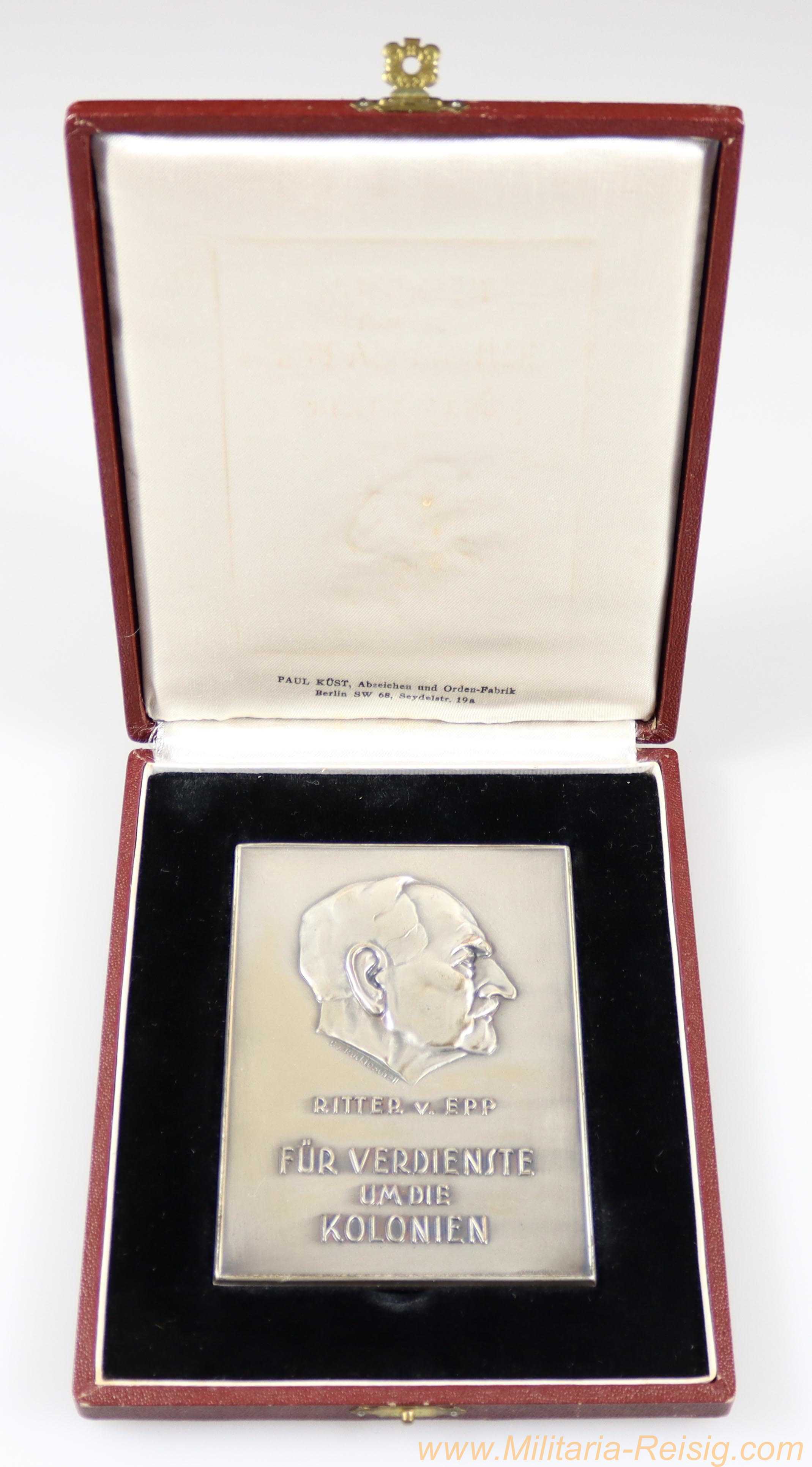 Plakette "Für Verdienste um die Kolonien" im Etui