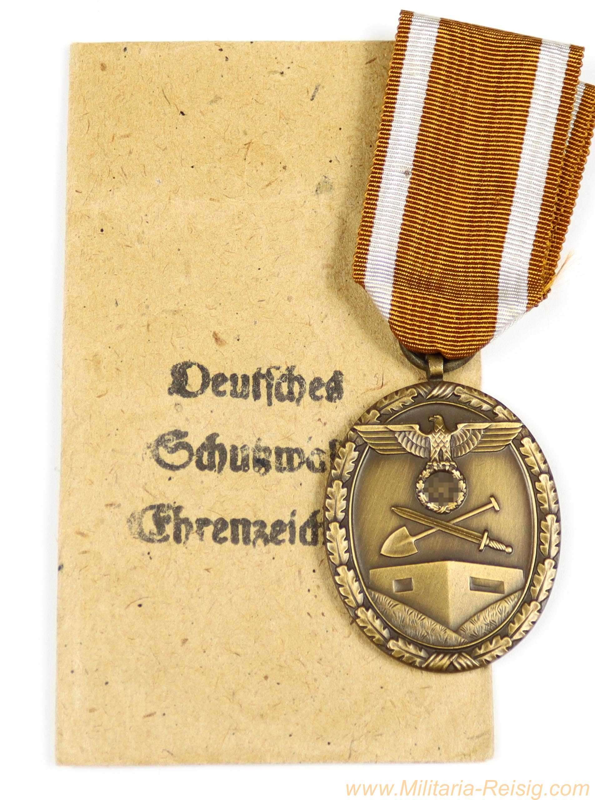 Schutzwall-Ehrenzeichen mit Verleihungstüte - Hersteller Carl Poellath, Schrobenhausen 