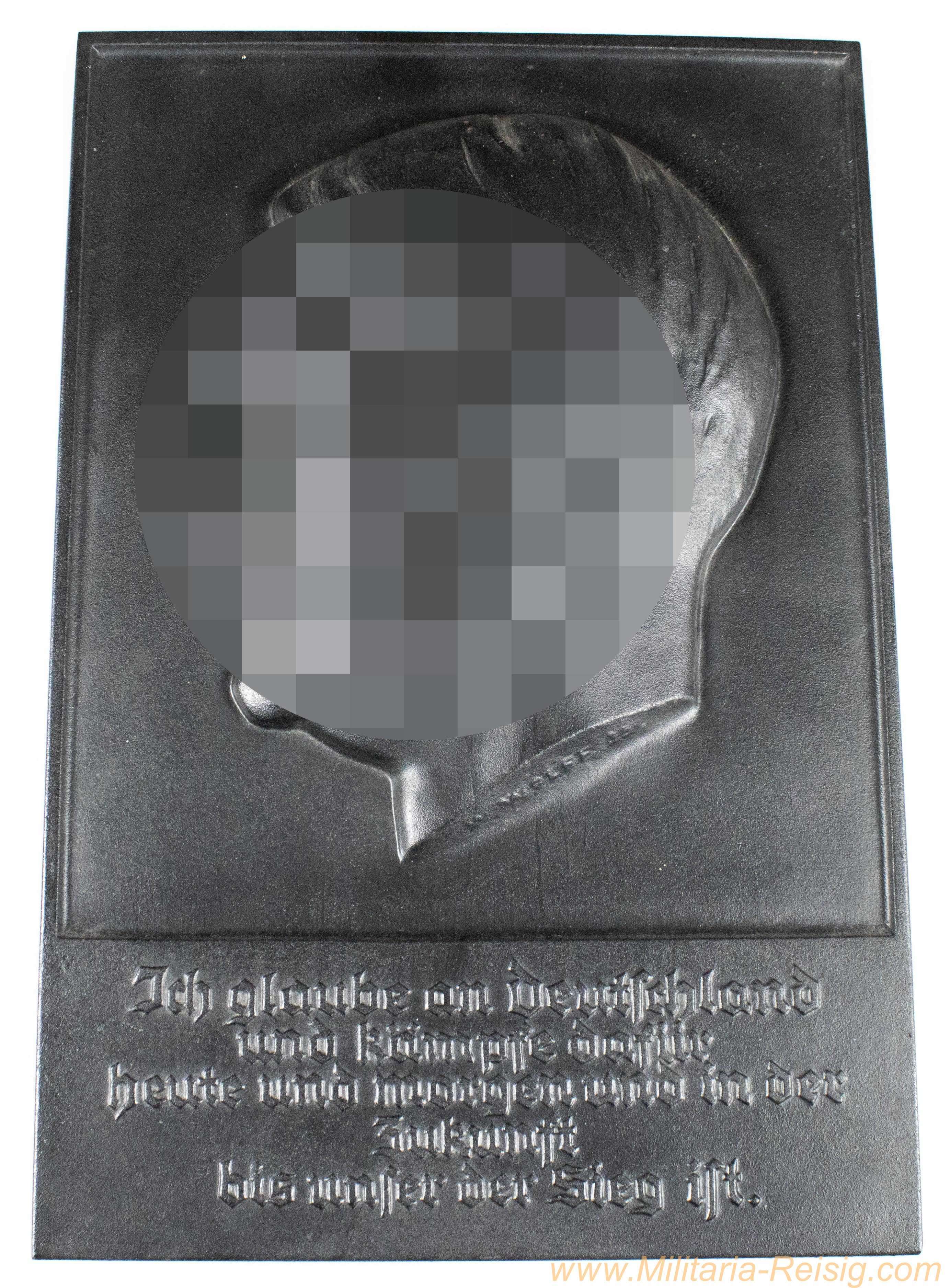 Relief Adolf Hitler, Hersteller W. Wolff 33 