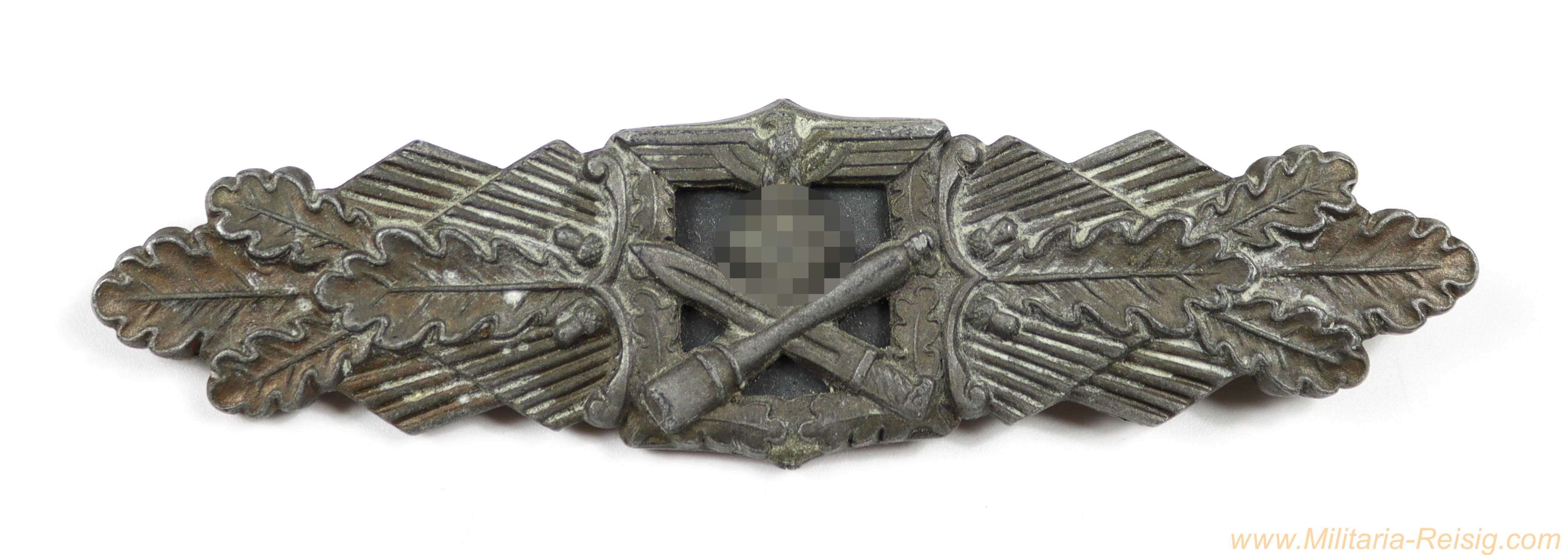 Nahkampfspange in Bronze, Hersteller "C. E. Juncker, Berlin"