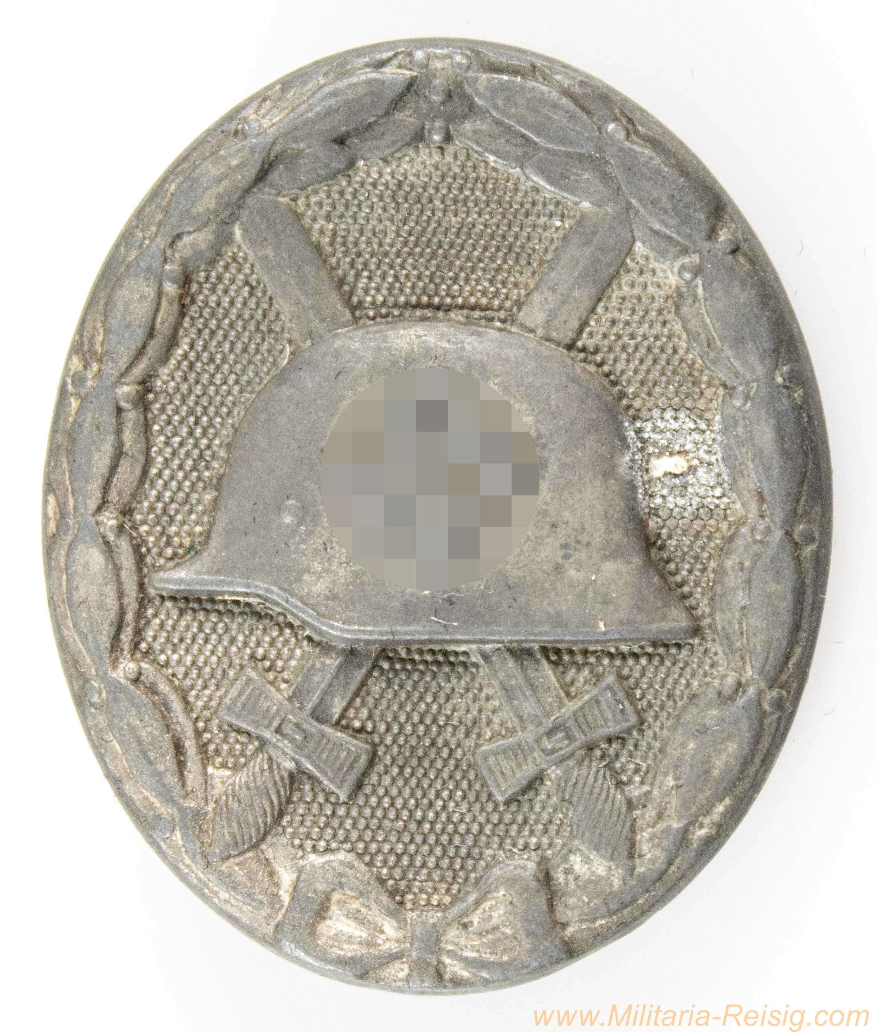 Verwundetenabzeichen in Silber, Hersteller 107