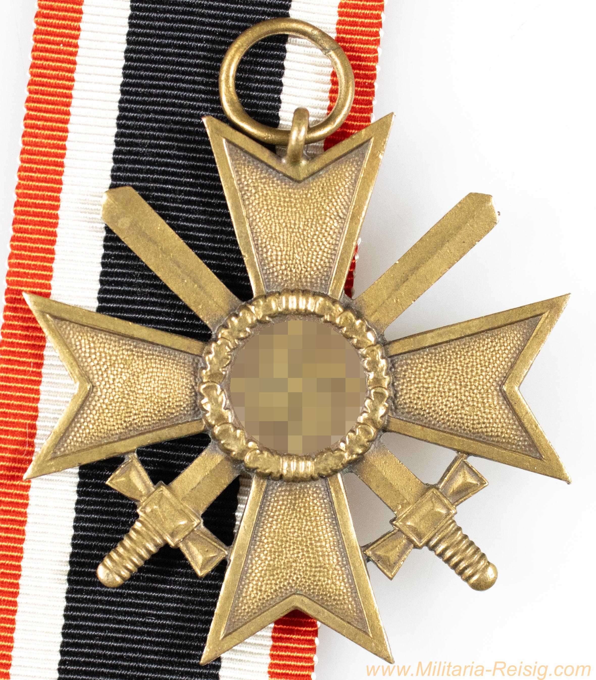 Kriegsverdienstkreuz 2. Klasse mit Schwertern, Hersteller 67