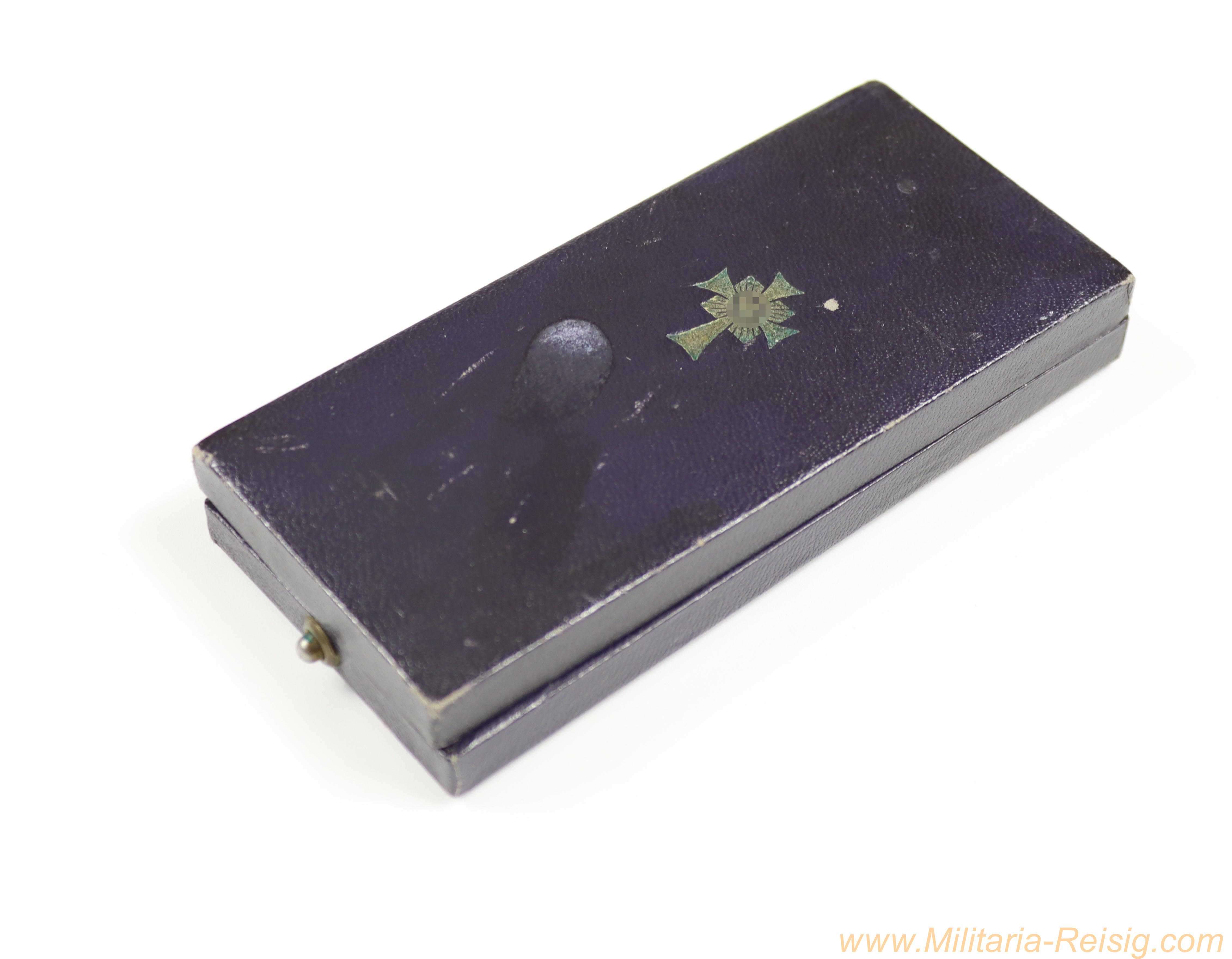Etui für Mutterkreuz in Gold