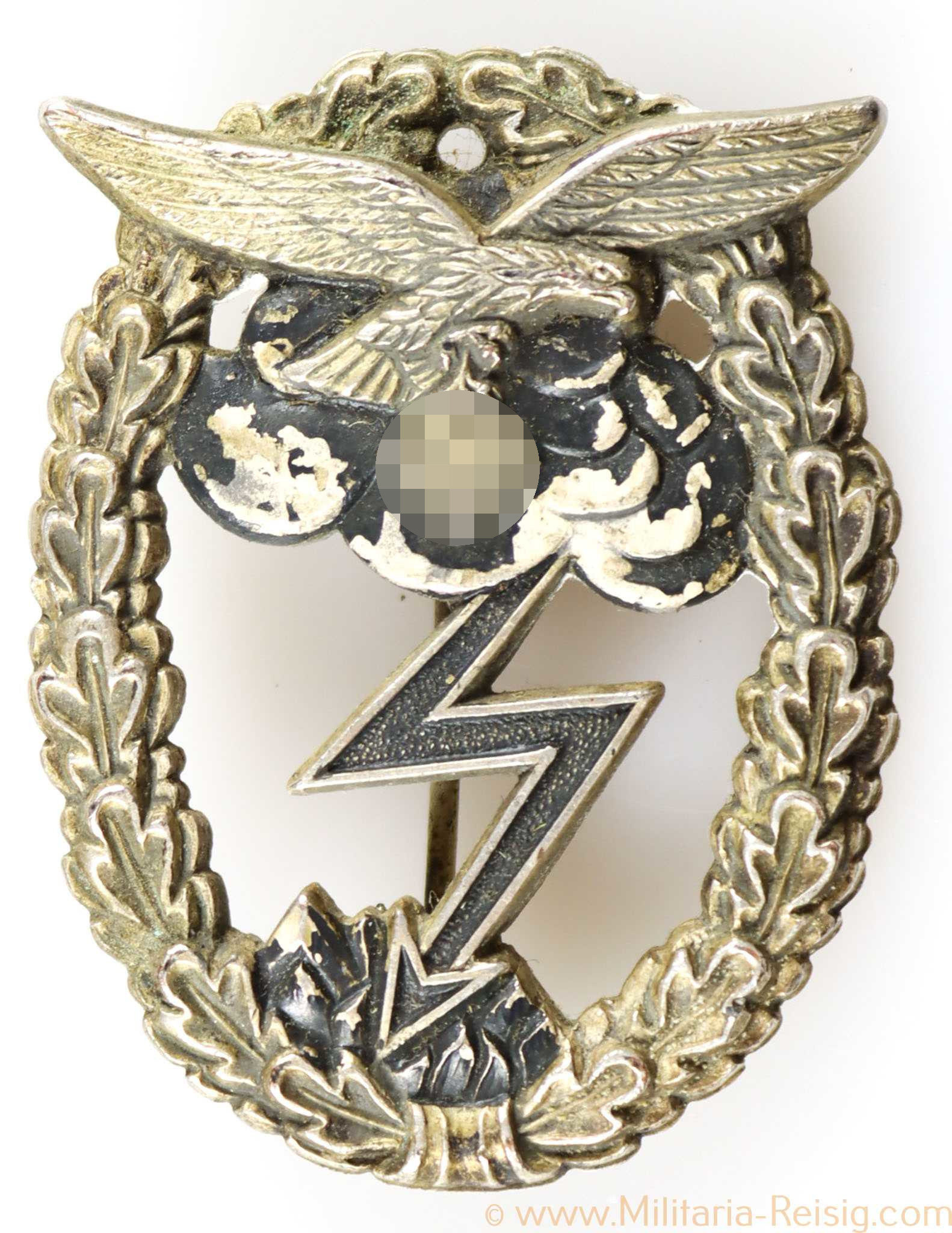 Erdkampfabzeichen der Luftwaffe, Hersteller Arno Wallpach, Salzburg