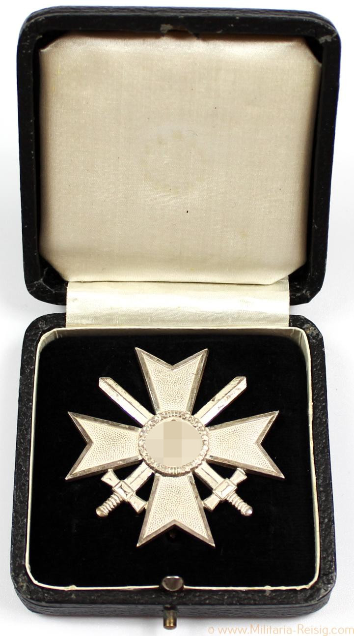 Kriegsverdienstkreuz mit Schwertern 1.Klasse im Etui