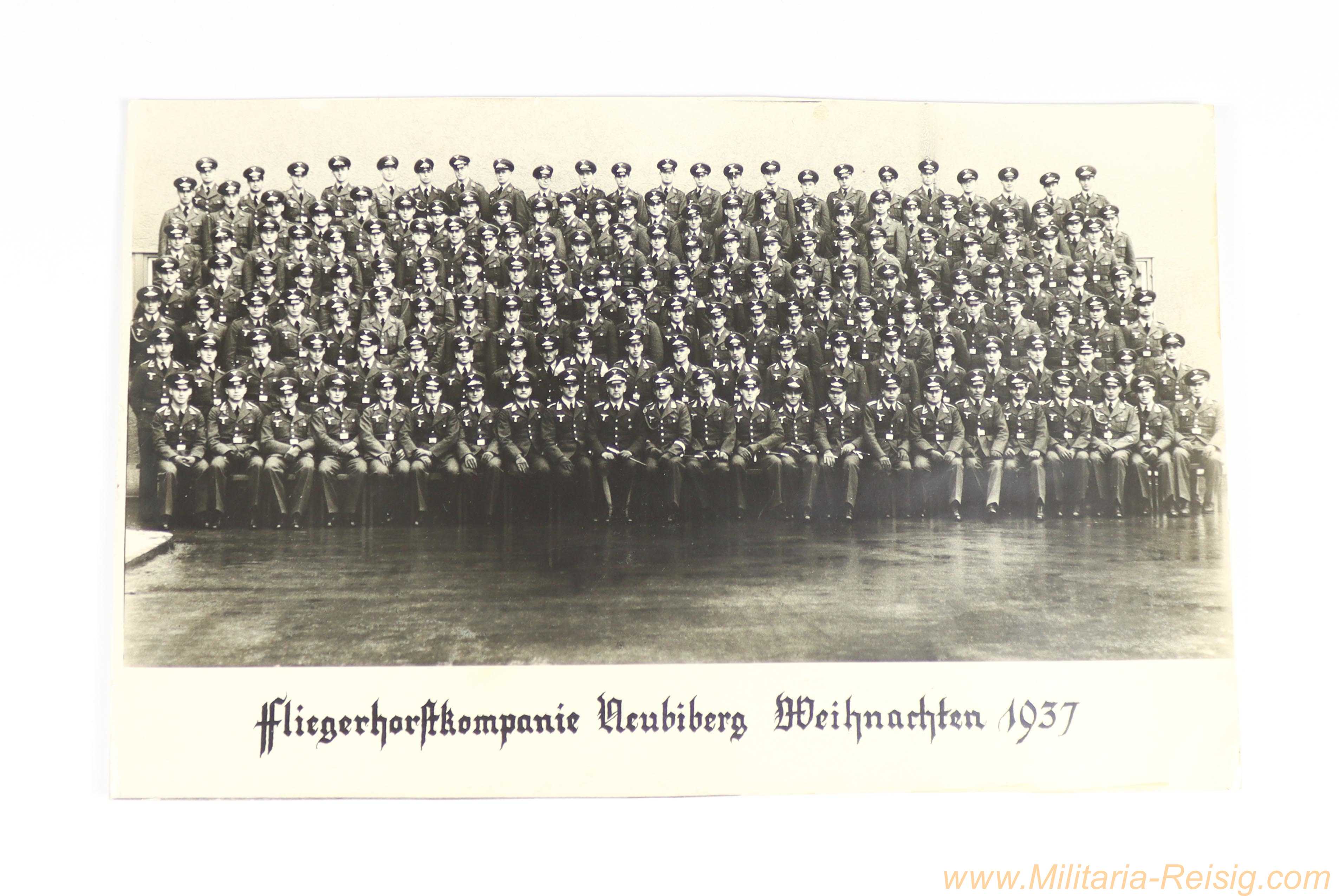 Großfoto "Fliegerhorstkompanie Neubiberg – Weihnachten 1937" (ca. 35 x 22 cm)