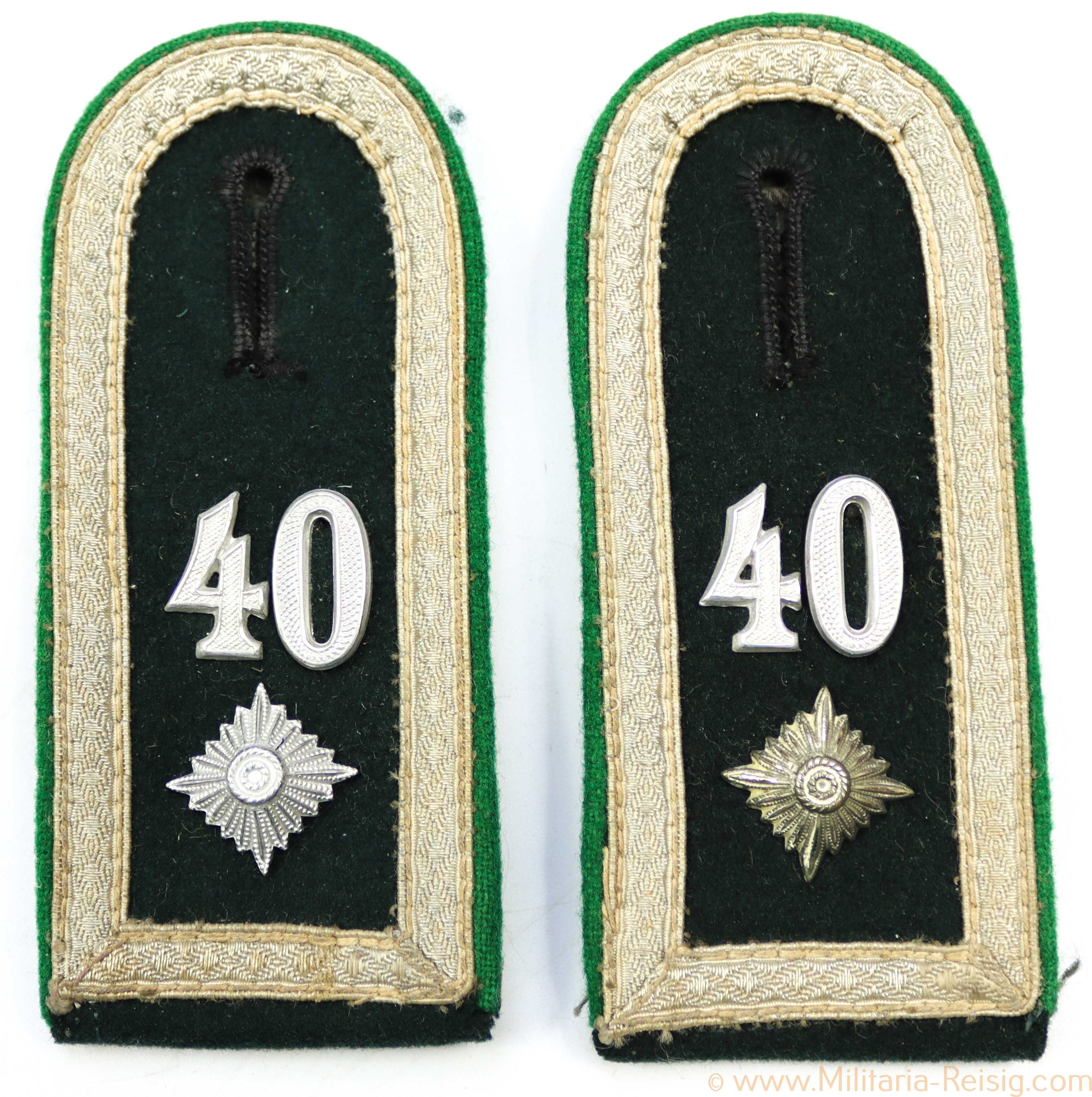 Paar Schulterklappen für einen Feldwebel der Panzergrenadiere, Panzergrenadier-Regiment 40