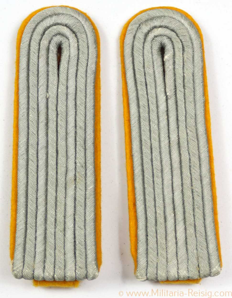 Paar Schulterklappen Kavallerie für einen Leutnant