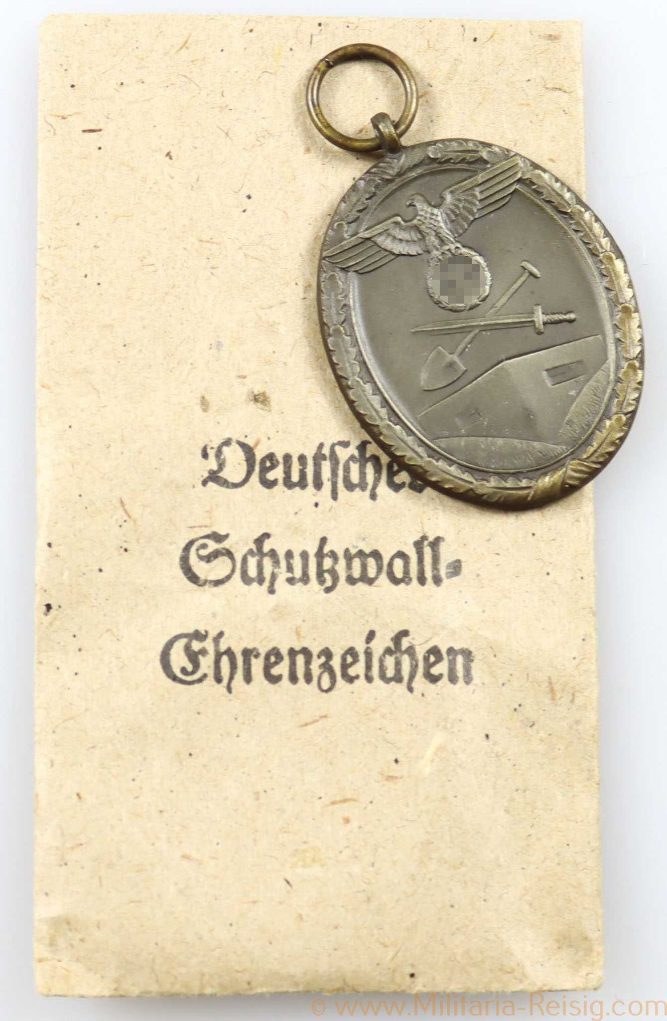 Schutzwall-Ehrenzeichen mit Verleihungstüte Carl Poellath, Schrobenhausen