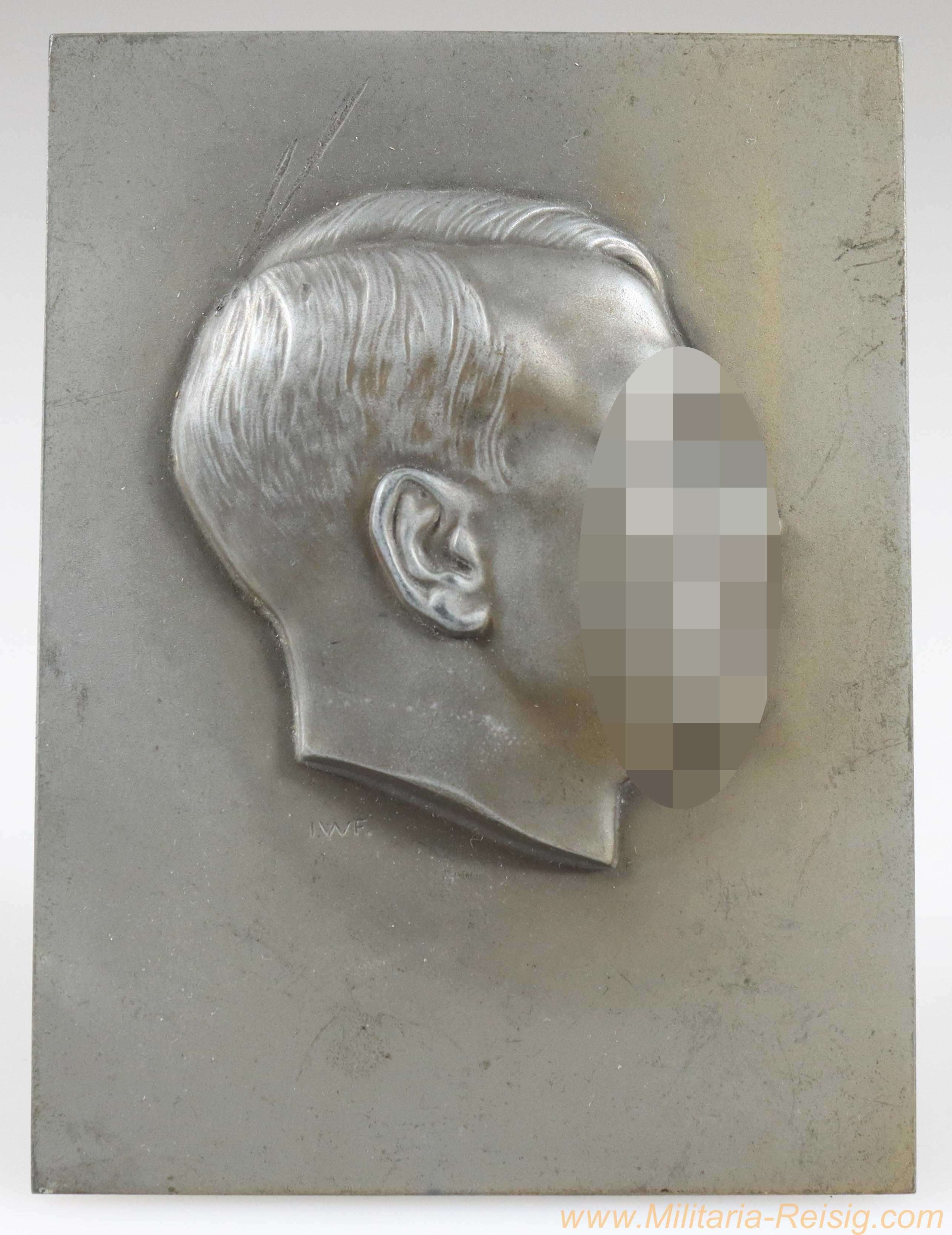 Relief Adolf Hitler, Künstler IWF.