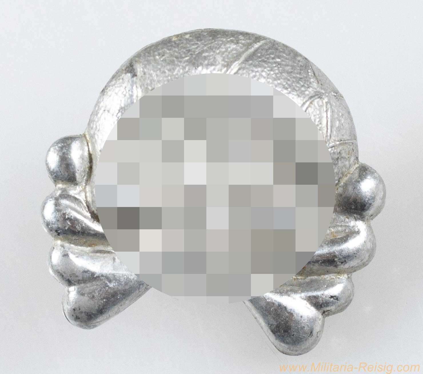 Wehrmacht Totenkopf Auflage für die Kragenspiegel der Panzertruppe, Hersteller W.H. 40