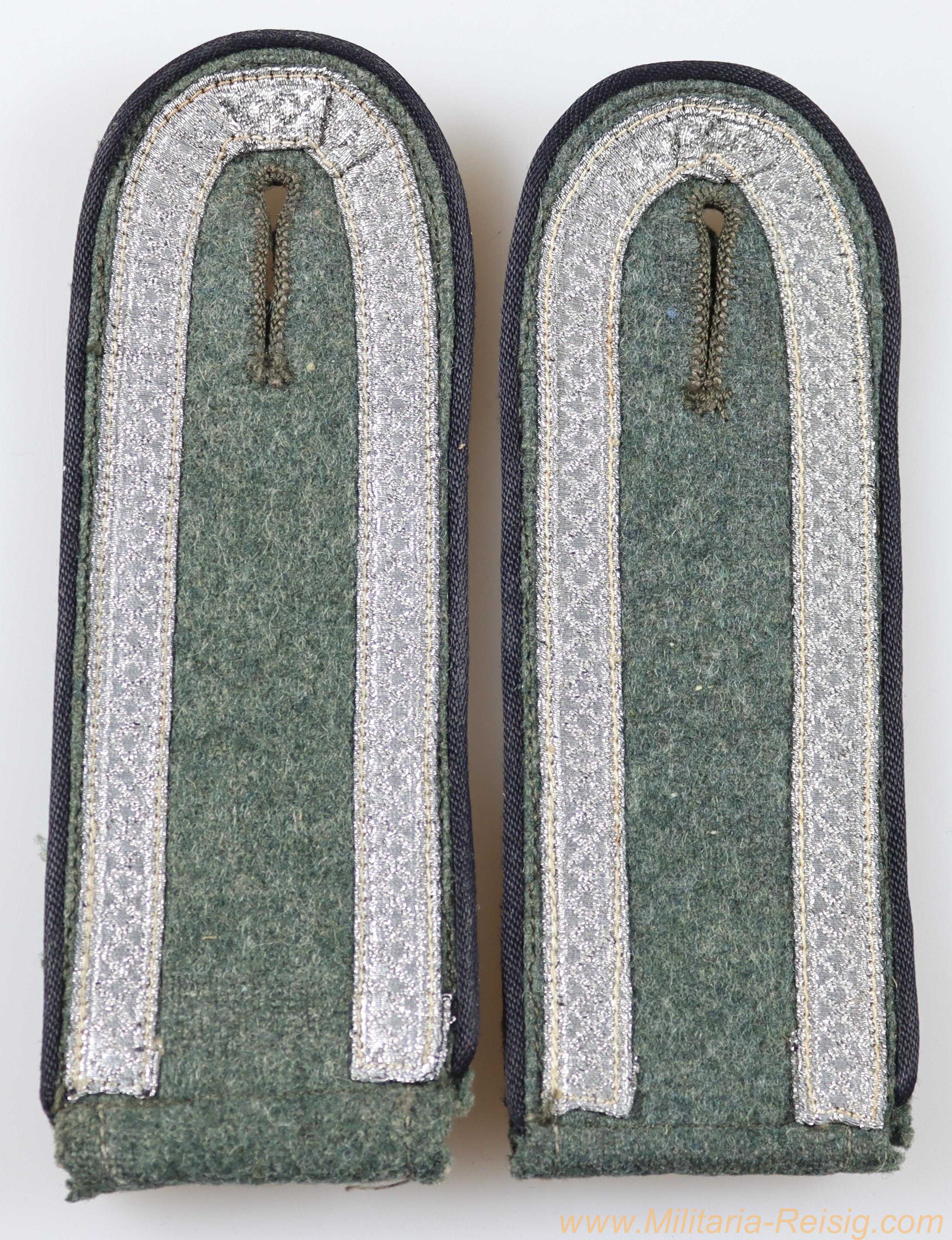 Paar Schulterklappen Unteroffizier Pionier