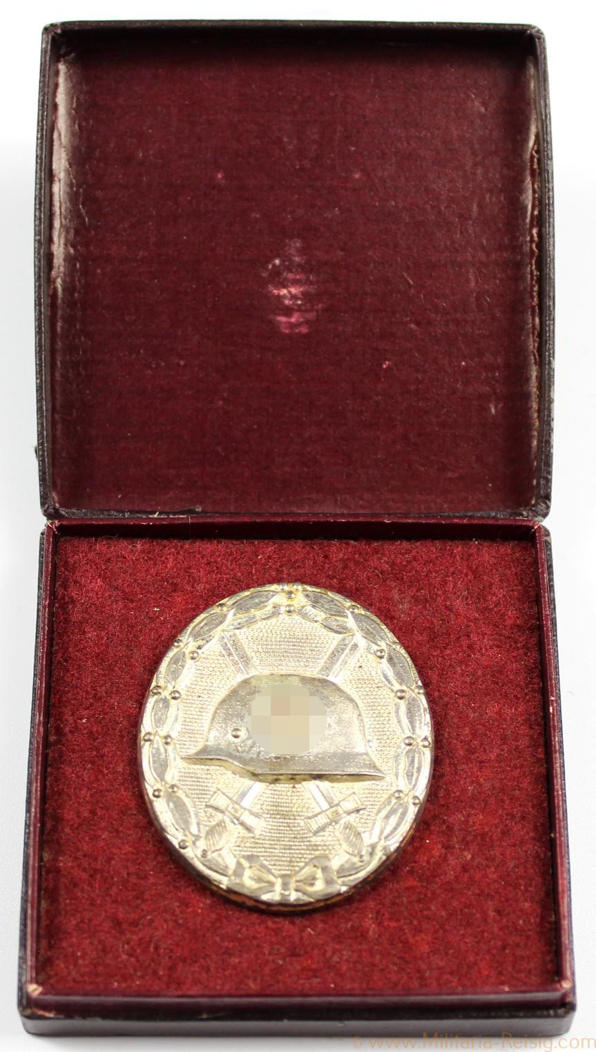 Verwundetenabzeichen in Silber im Etui, Herst. 107 