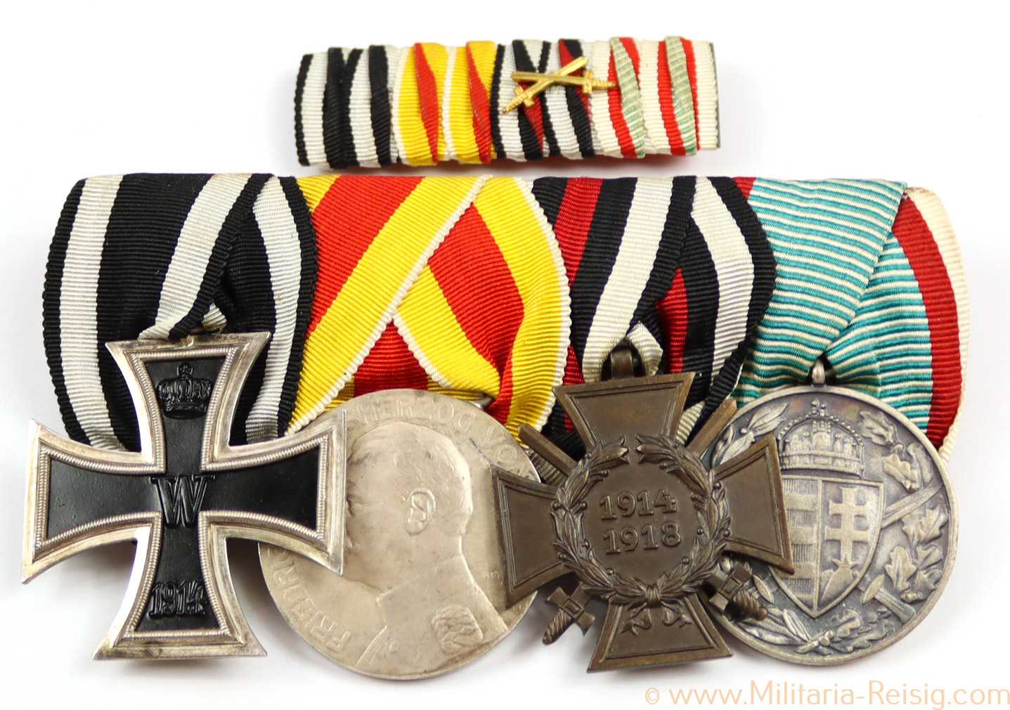 Ordensspange mit 4 Auszeichnungen