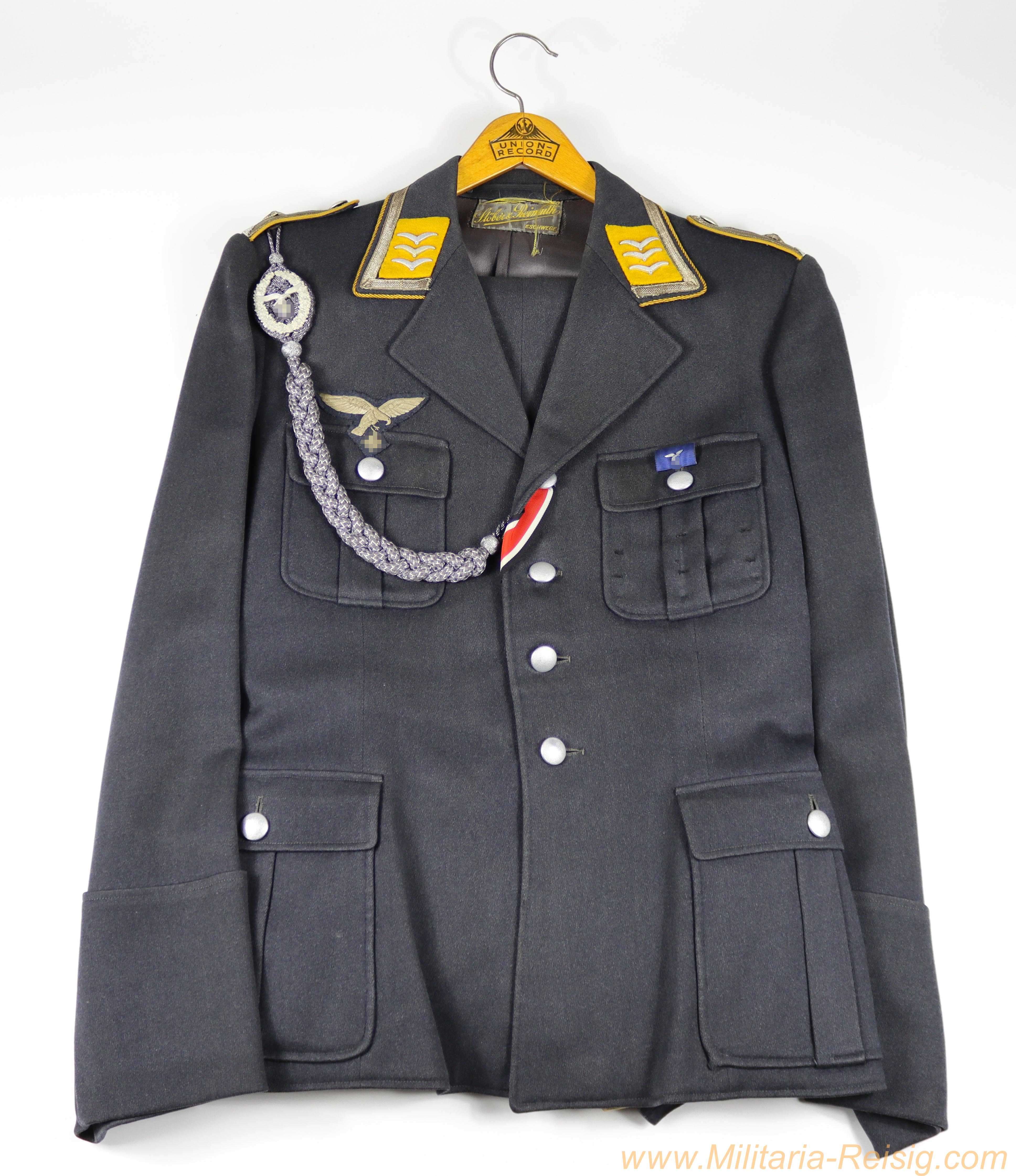 Luftwaffe-Waffenrock mit Hose für einen Feldwebel der fliegenden Truppe / Fallschirmtruppe (Flieger Schuhmacher)