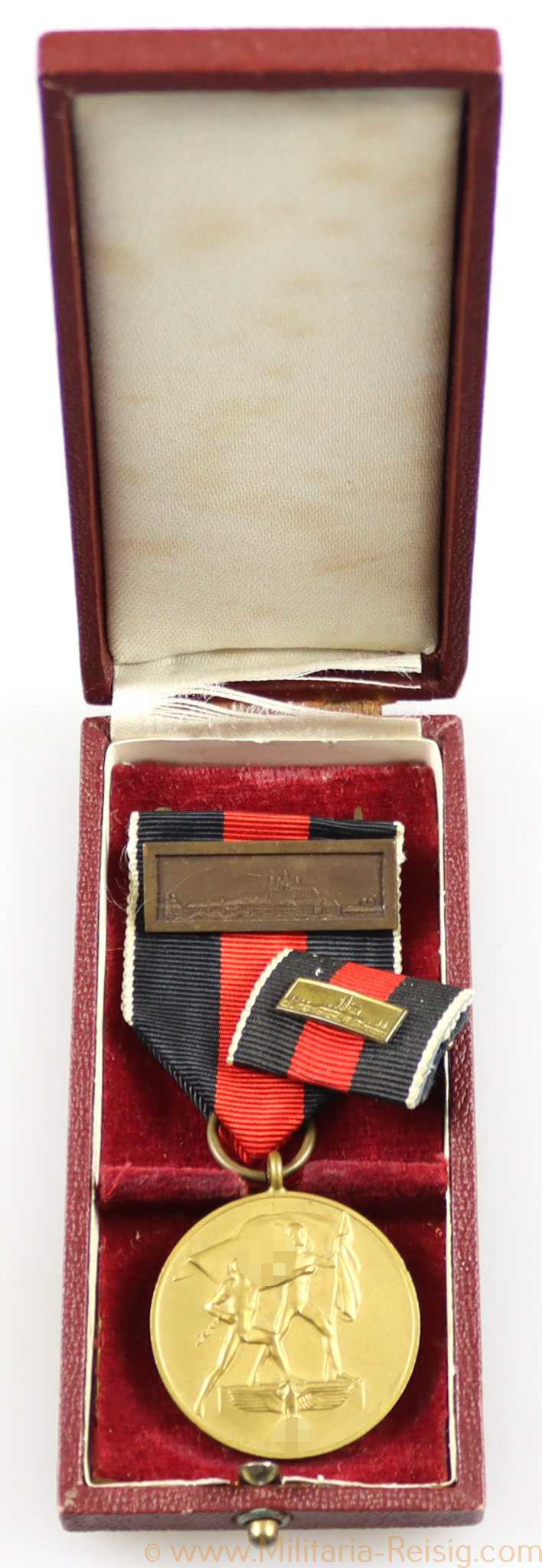 Sudetenland Medaille im Etui, mit Auflage Prager Burg