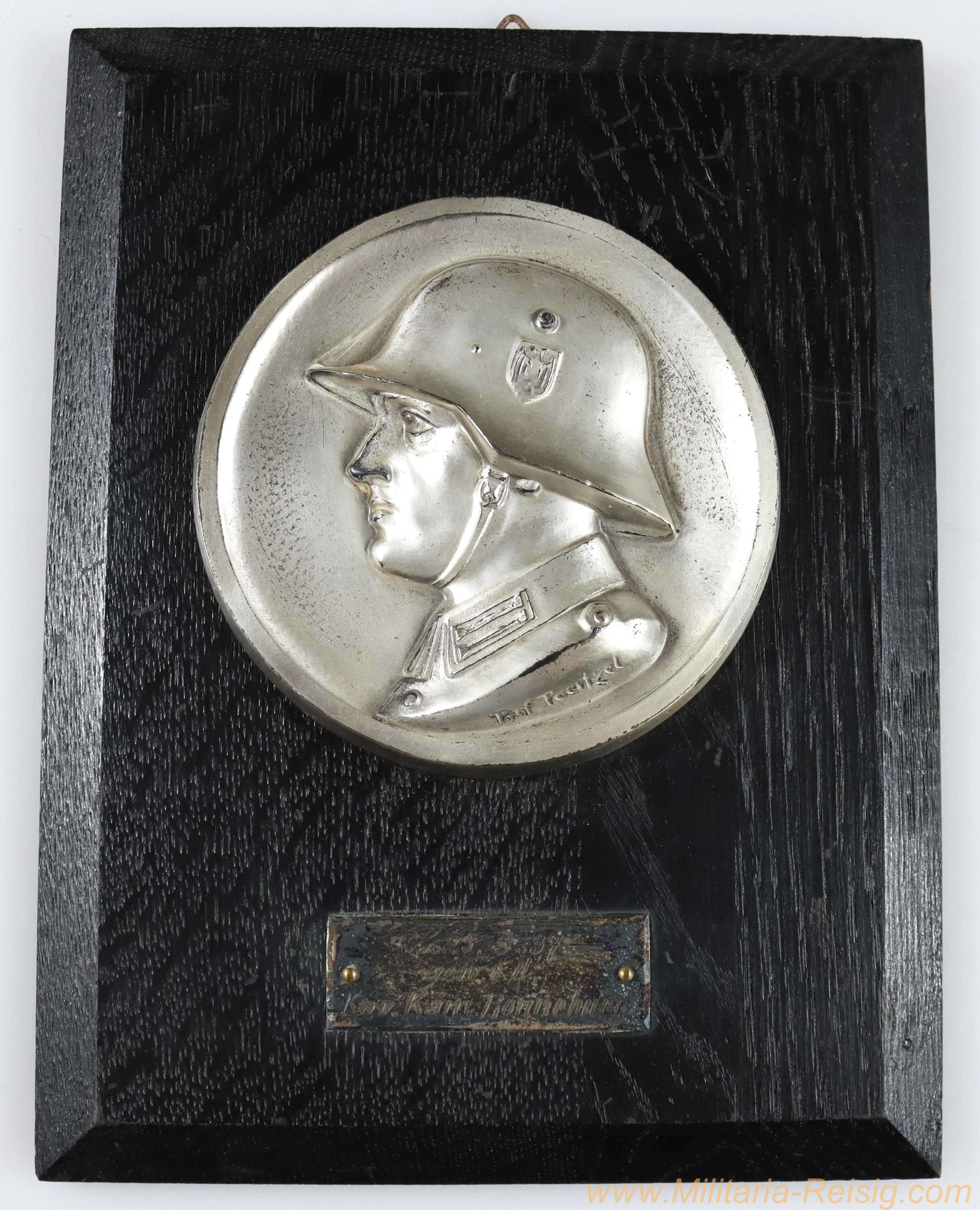Wehrmacht Relief, Hersteller Prof. Poertzrl