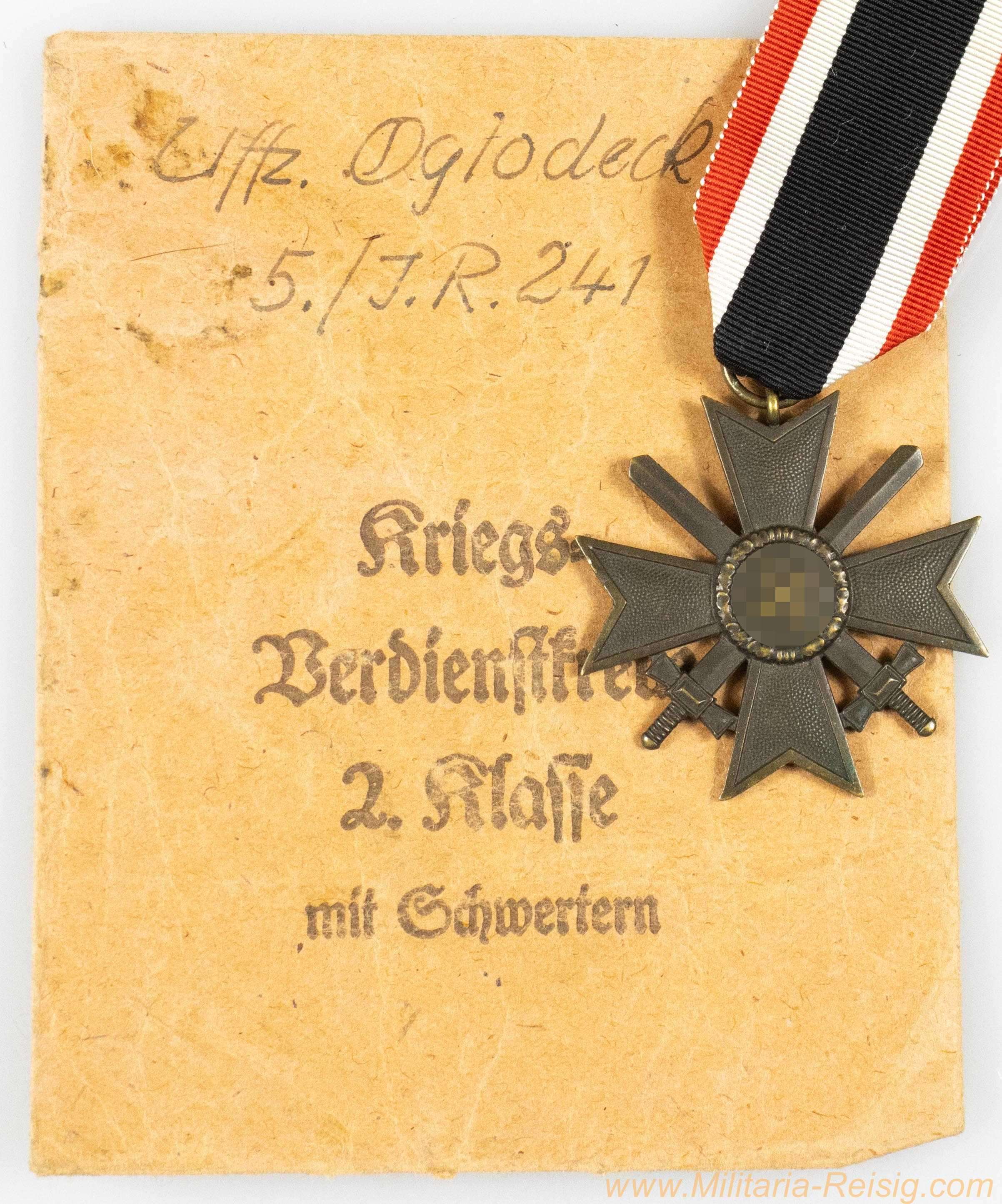 Kriegsverdienstkreuz mit Schwertern 2. Klasse 1939, Hersteller Wilhelm Deumer, Lüdenscheid