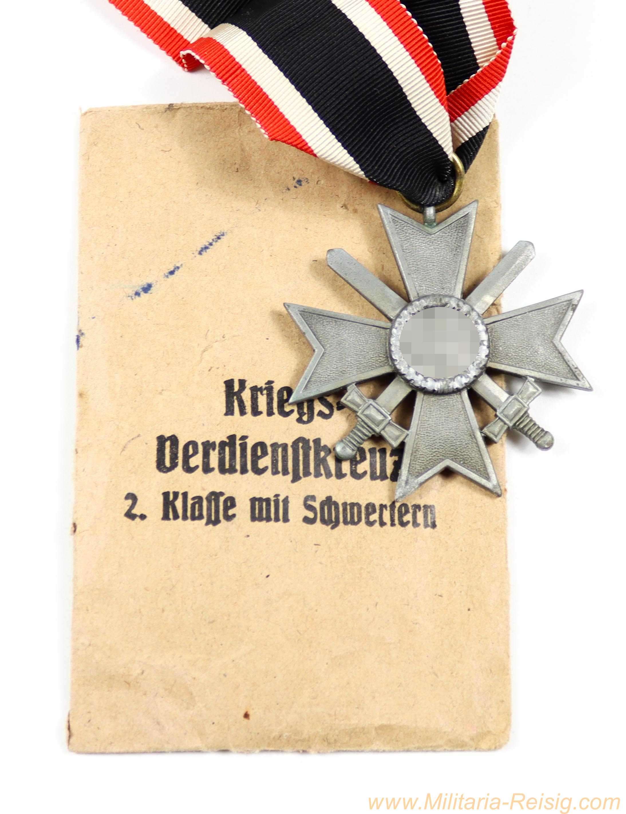 Kriegsverdienstkreuz mit Schwertern 2. Klasse 1939 mit Verleihungstüte, Hersteller Carl Wild, Hamburg