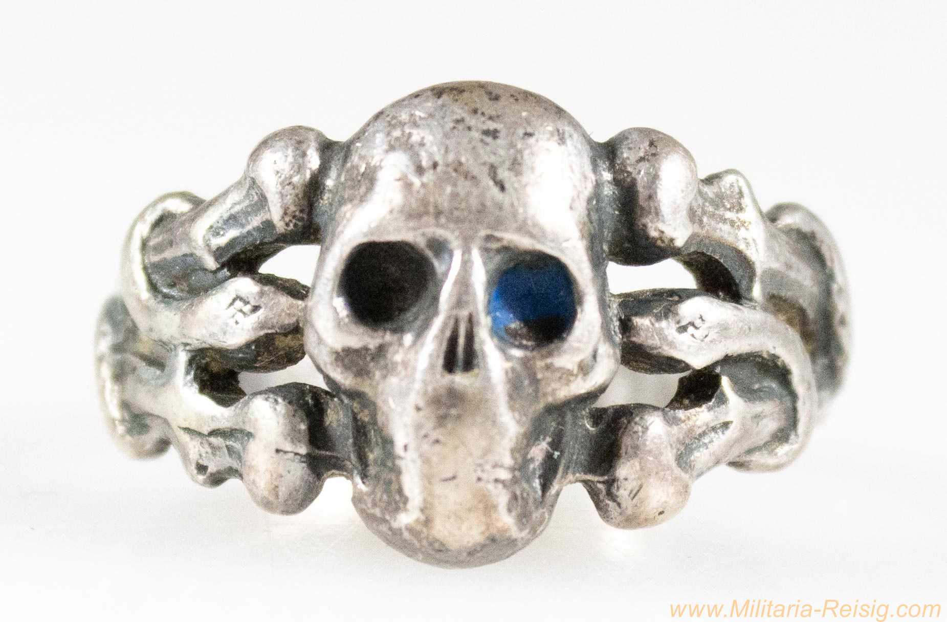 Totenkopf Kantinenring 925er Silber, 3. Reich