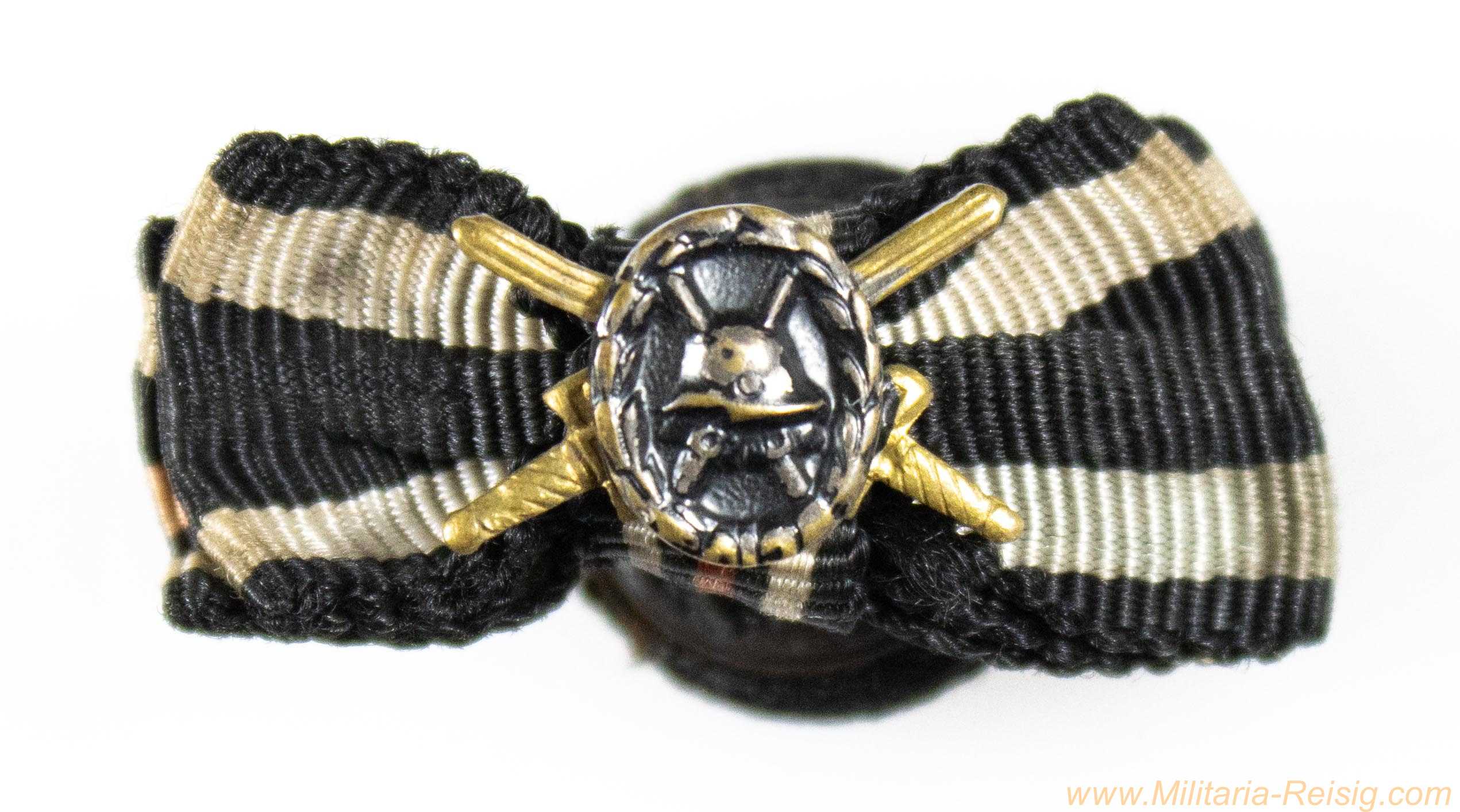 Knopflochdekoration für einen Frontsoldaten des 1. Weltkrieges 