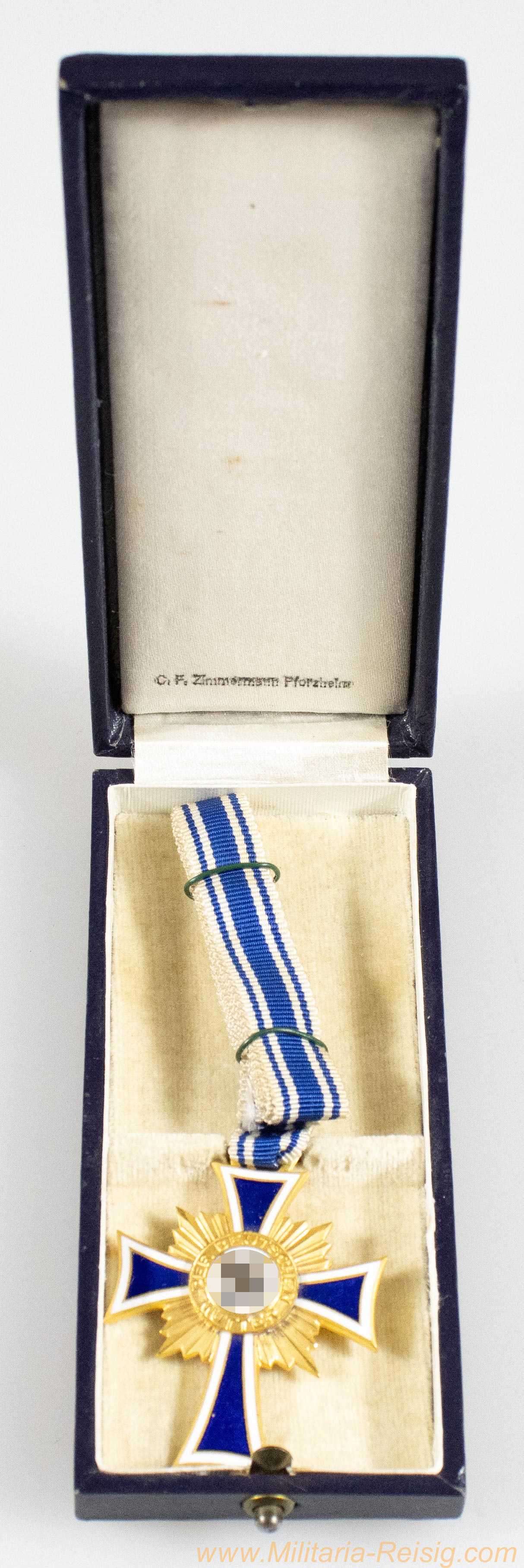 Mutterkreuz in Gold im Etui, Hersteller C.F. Zimmermann, Pforzheim 