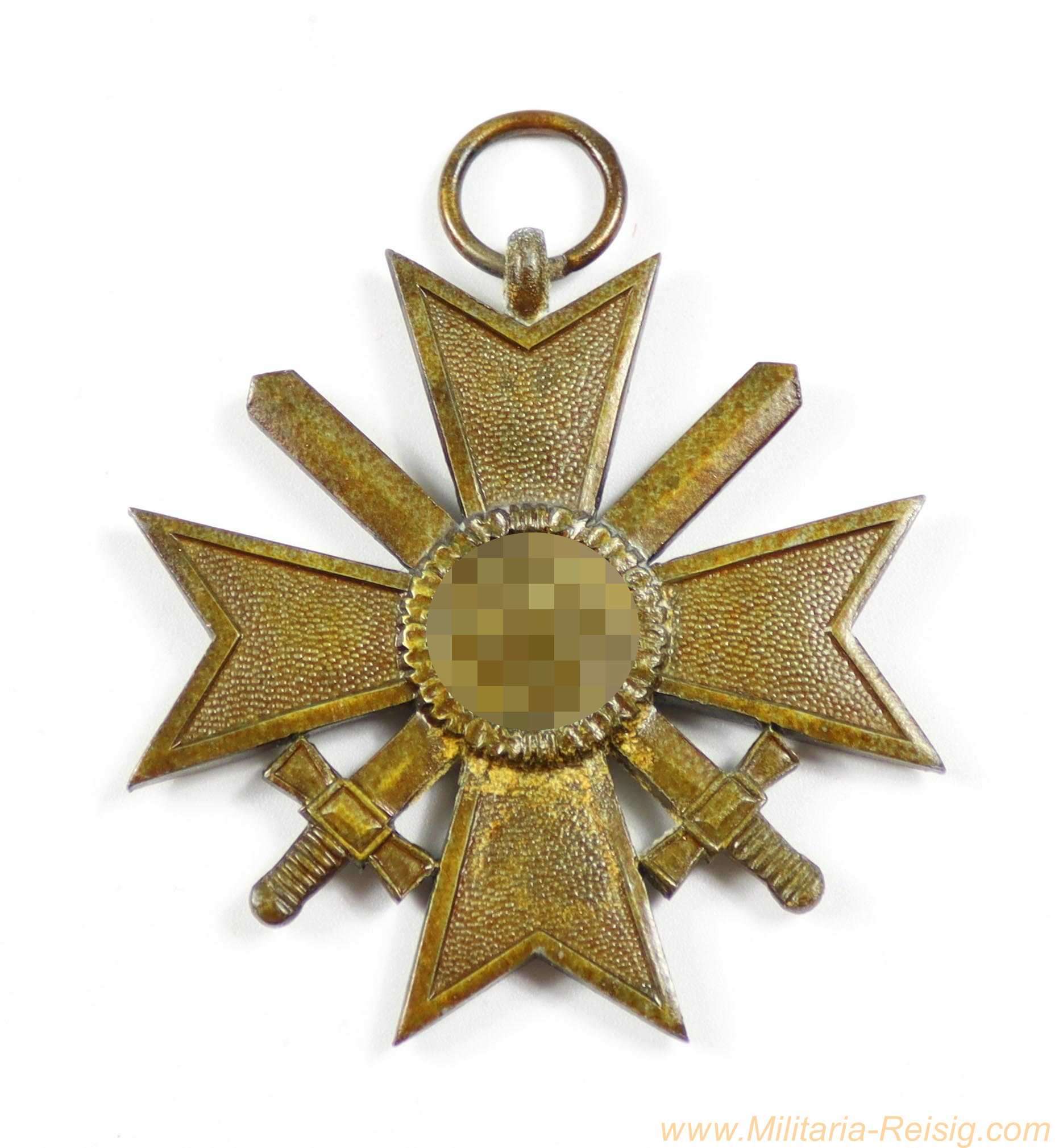 Kriegsverdienstkreuz 2. Klasse 1939 mit Schwertern, Hersteller "45" (Franz Jungwirth, Wien)