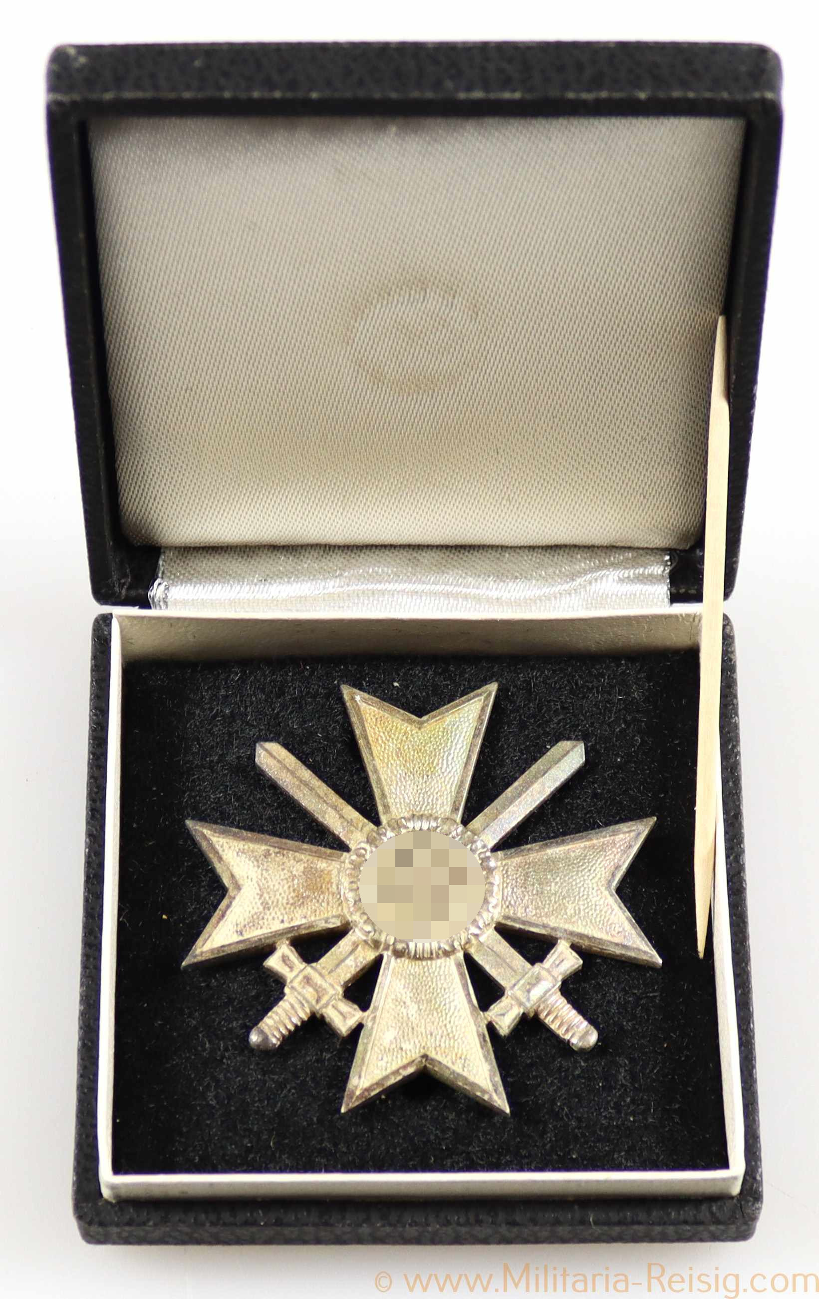 Kriegsverdienstkreuz 1. Klasse mit Schwertern 1939 im Etui, Hersteller 1