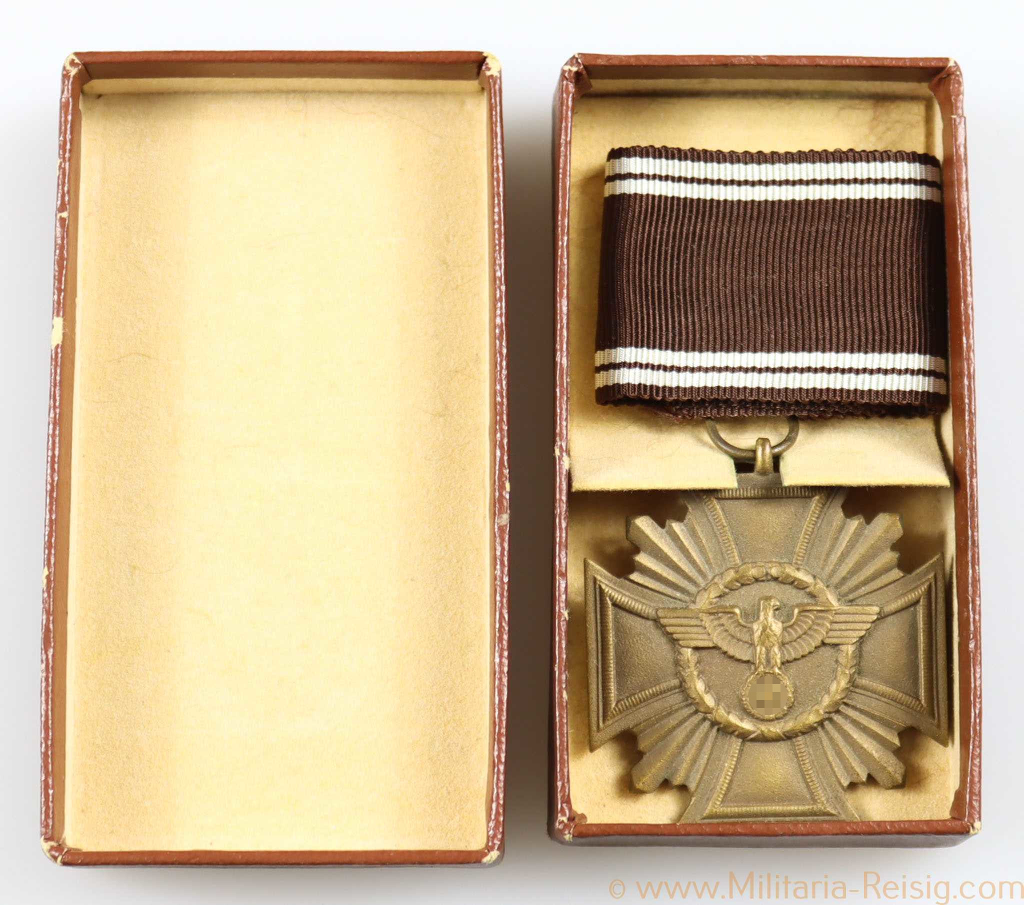 NSDAP Dienstauszeichnung in Bronze, Hersteller 19