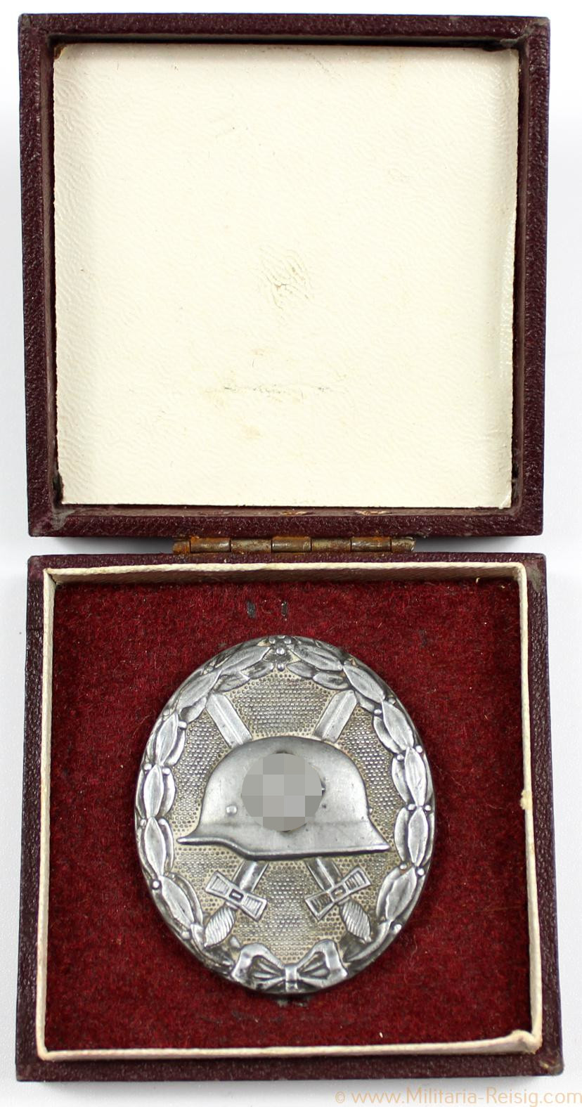 Verwundetenabzeichen in Silber im Etui, Herst. 26 