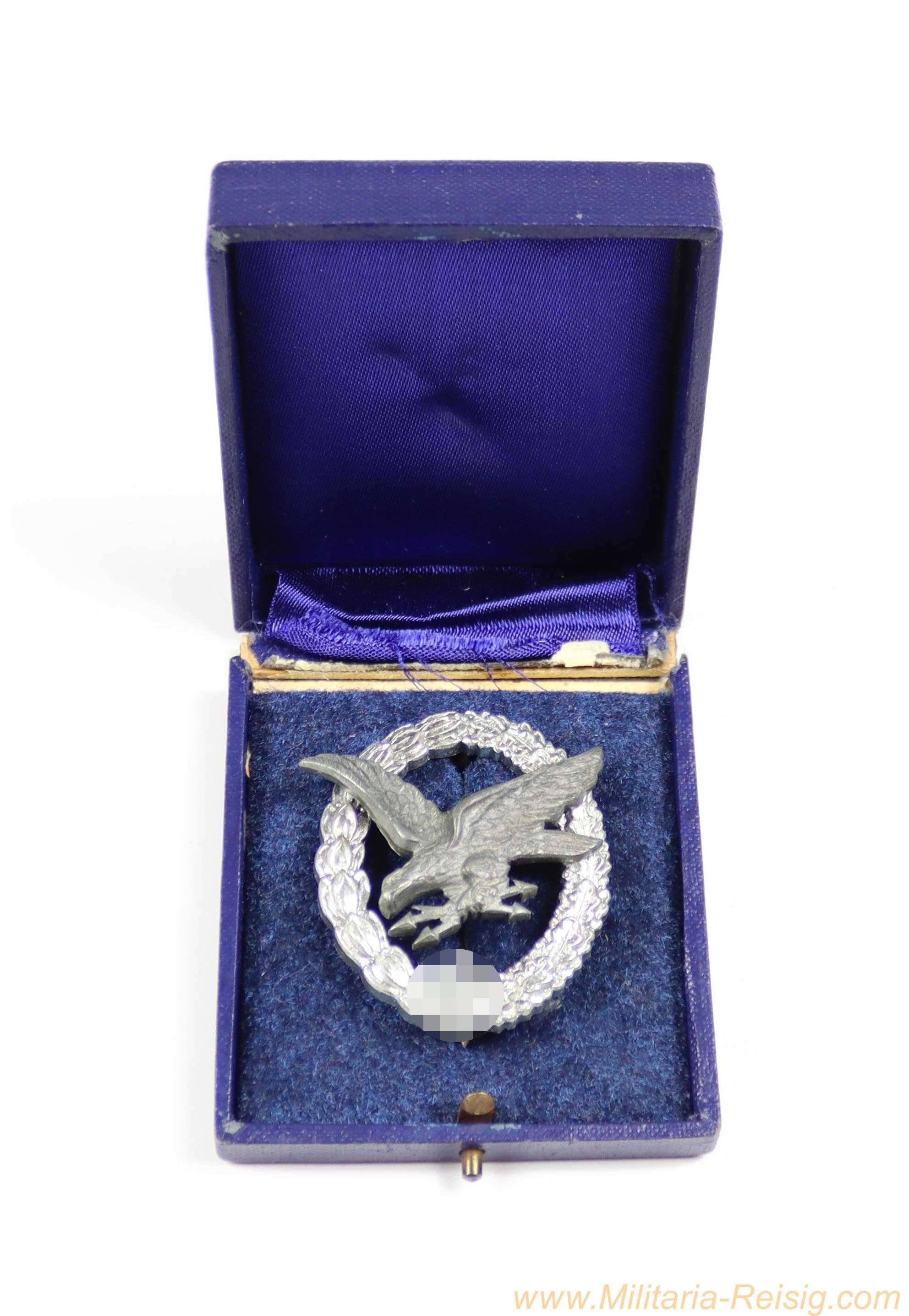 Fliegerschützenabzeichen mit Blitzbündel im Etui, B&NL (Berg & Nolte, Lüdenscheid)