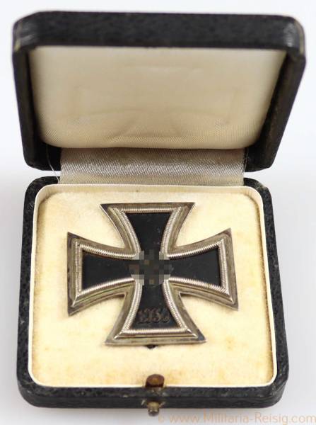 Eisernes Kreuz 1. Klasse 1939 im Etui, Hersteller L/10