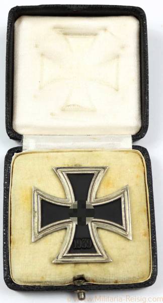 Eisernes Kreuz 1. Klasse 1939 im Etui, Hersteller L/13