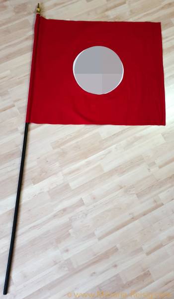 NSDAP Fahne mit Fahnenstock