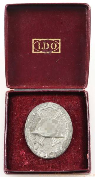 Verwundetenabzeichen in Silber im LDO-Etui, Hersteller L/57