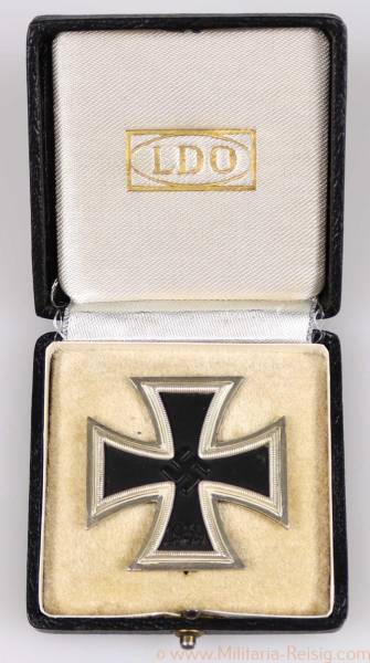 Eisernes Kreuz 1. Klasse 1939 im LDO-Etui, Hersteller L/11