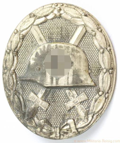 Verwundetenabzeichen in Silber, Hersteller 107